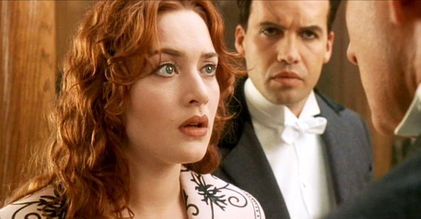 Kate Winslet comme Rose et Billy Zane comme Cal dans le film "Titanic". | Photo : Getty Images