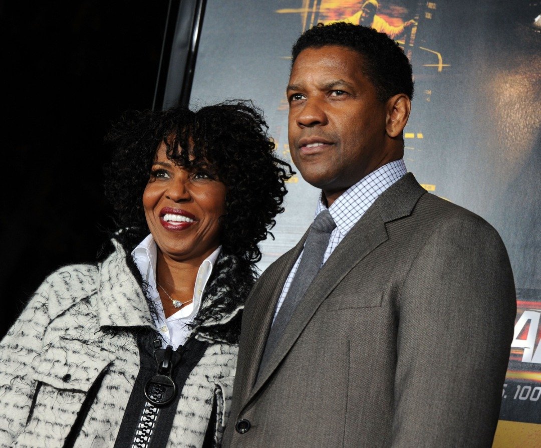 Pauletta Pearson and actor Denzel Washington arrive at the premiere of Twentieth Century Fox's "Unstoppable" at Regency Village Theater on October 26, 2010 | Source: Getty Images