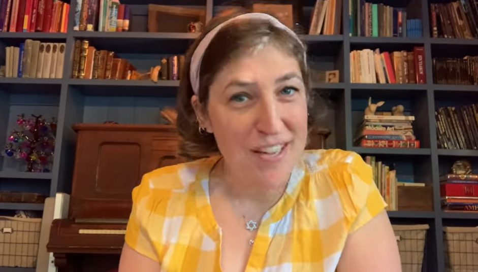 Mayim Bialik's library from a video dated April 1, 2020 | Source: YouTube/MayimBialik