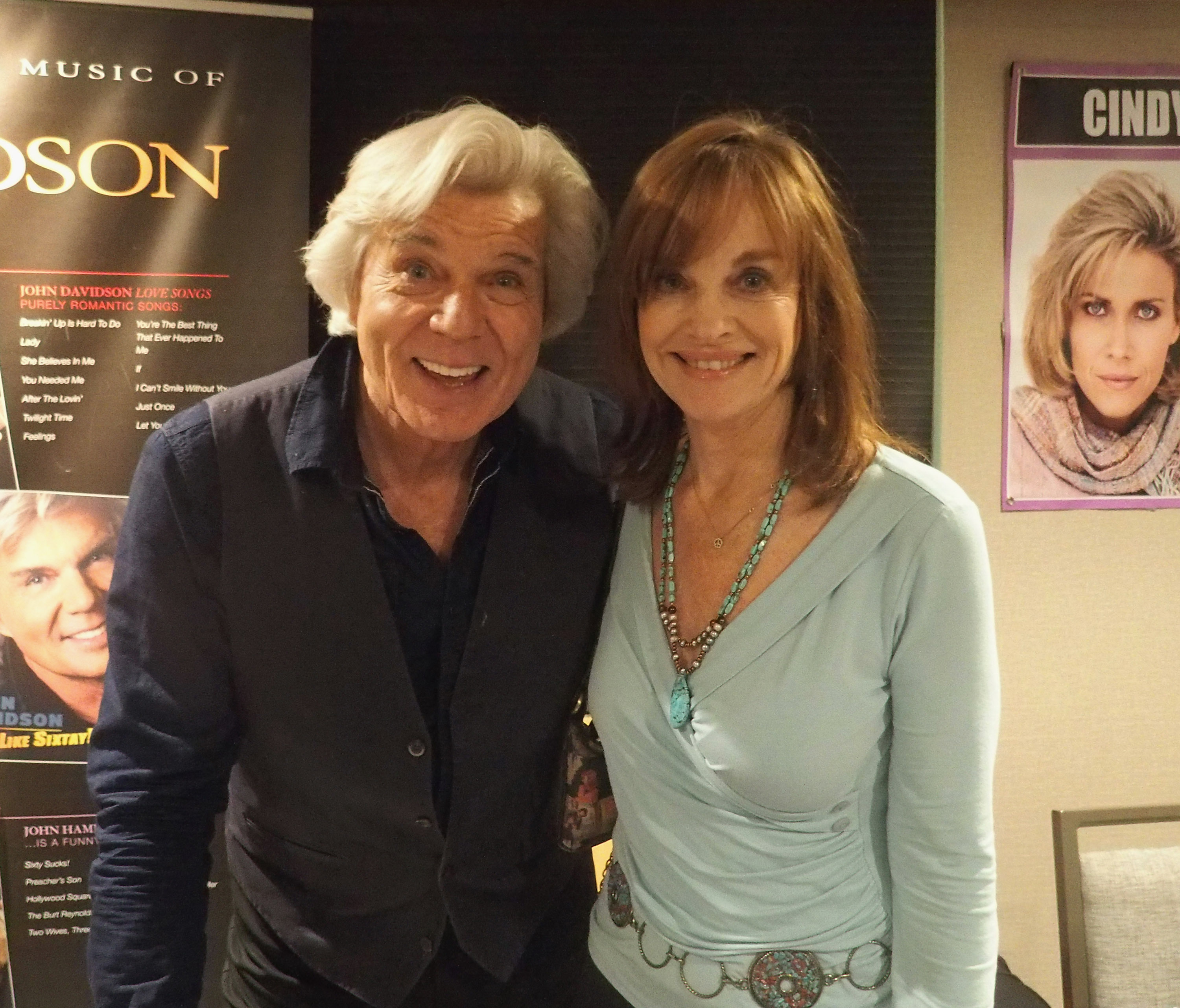 Pamela Sue Martin and John Davidson attend the Chiller Theatre Expo on April 27, 2019 | Source: Getty Images