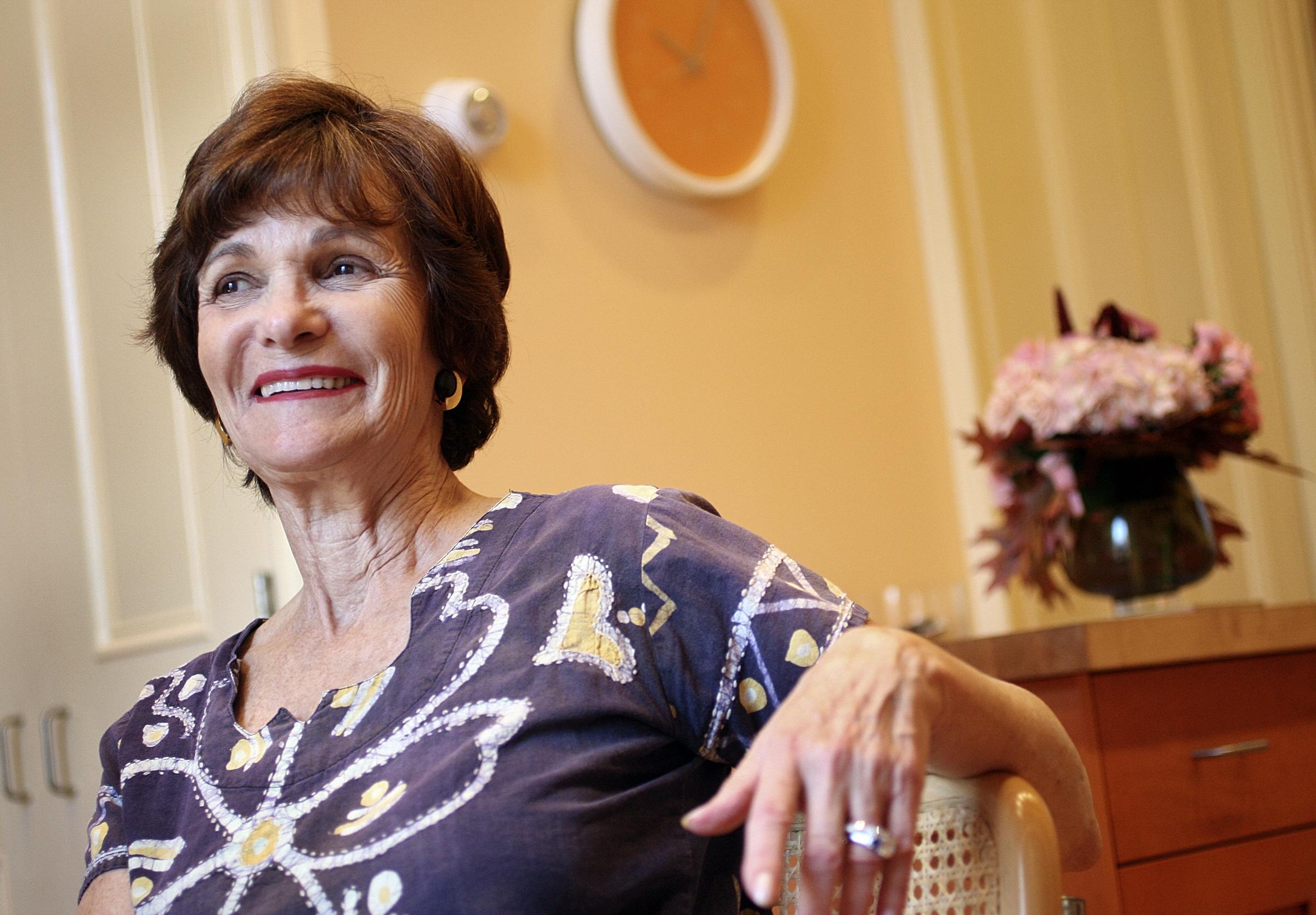 Kitty Dukakis photographed in her home on November 16, 2009. | Source: Getty Images