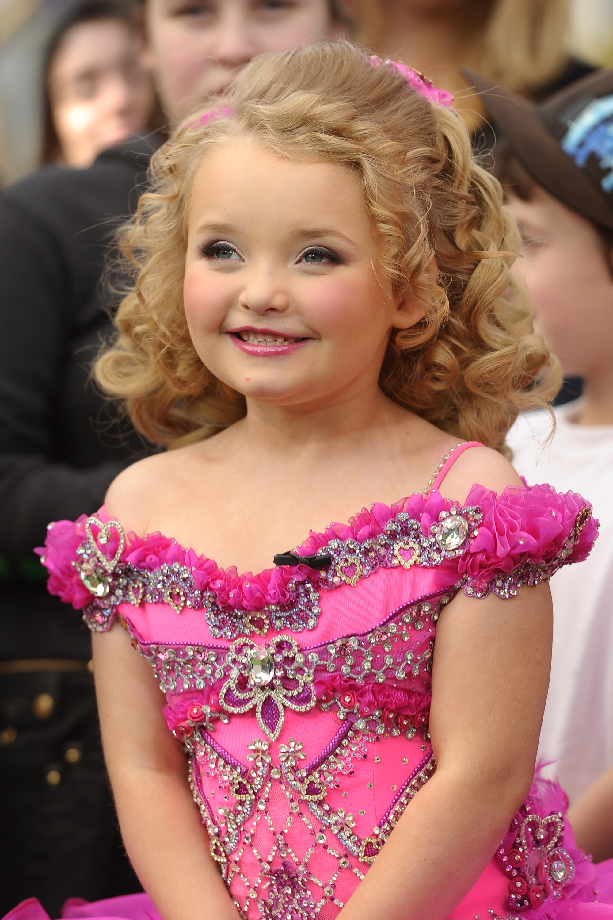 Alana 'Honey Boo Boo' Thompson at "Extra" at The Grove in Los Angeles, 2012 | Source: Getty Images
