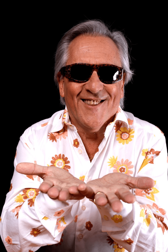 Gilbert Montagne pose lors d'une séance de portraits à Paris, France le 13/10/2017. | Photo : Getty Images Gilbert Montagne pose lors d'une séance de portraits à Paris, France le 13/10/2017. | Photo : Getty Images