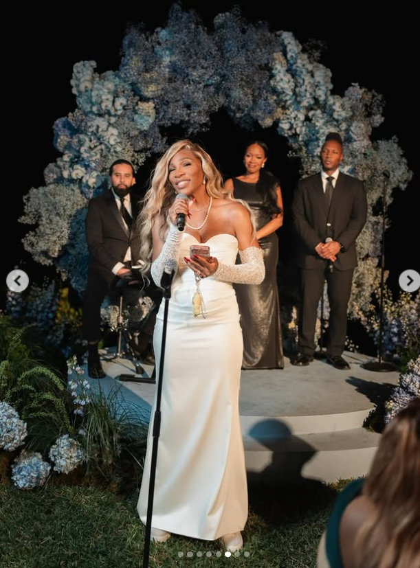 Serena Williams speaks during a wedding celebration event surrounded by family and friends | Source: Instagram/vogueweddings | Instagram/VenusWilliams | Instagram/andreapreti88