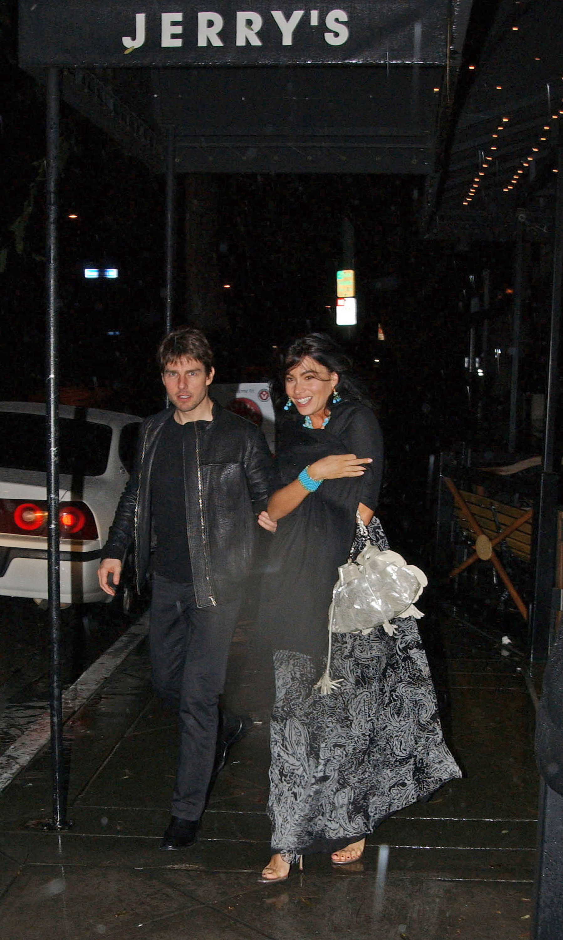 Tom Cruise and Sofia Vergara on February 21, 2005 in Los Angeles, California. | Source: Getty Images