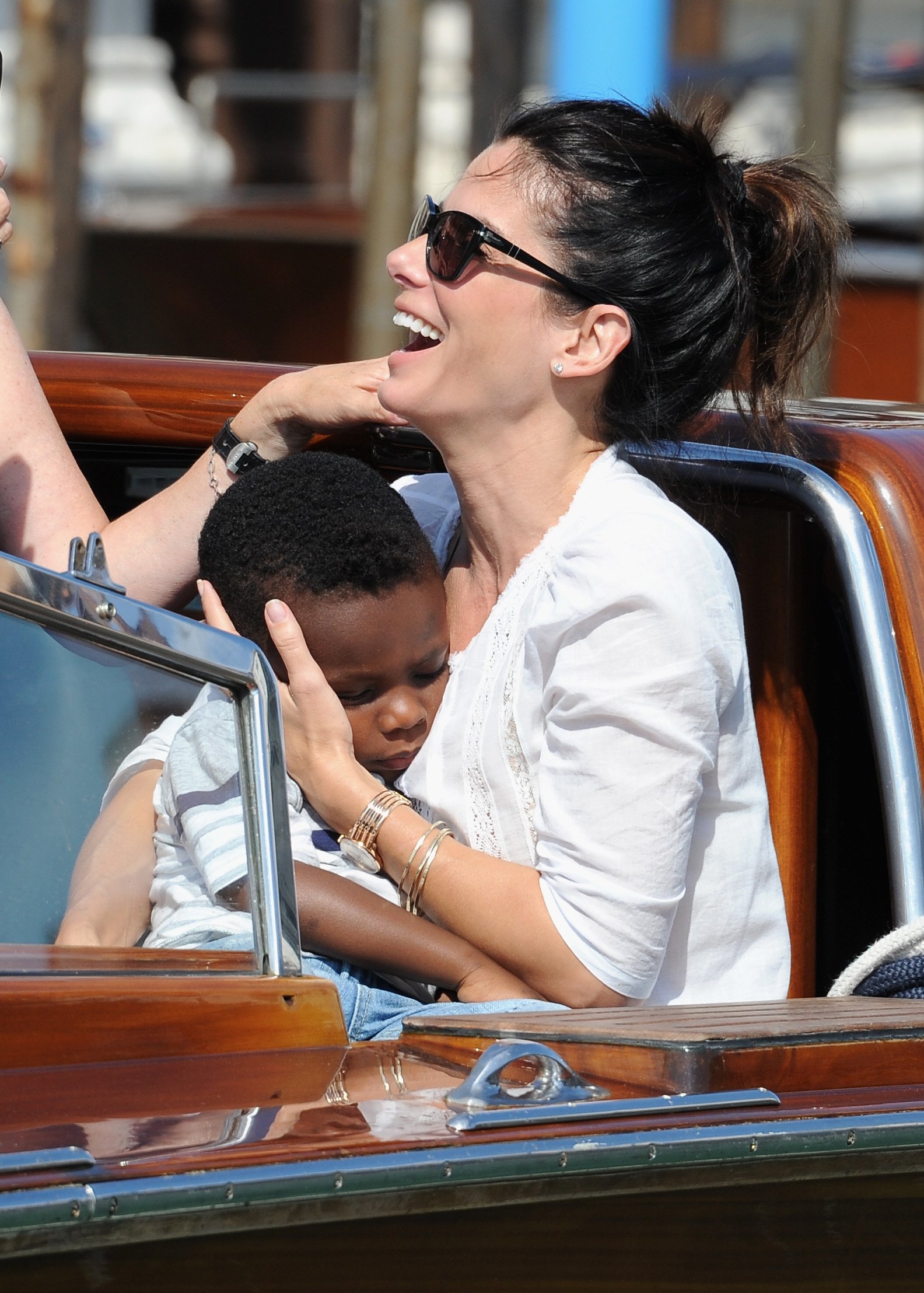 Sandra Bullock with her son in Venice Italy 2013. | Source: Getty Images