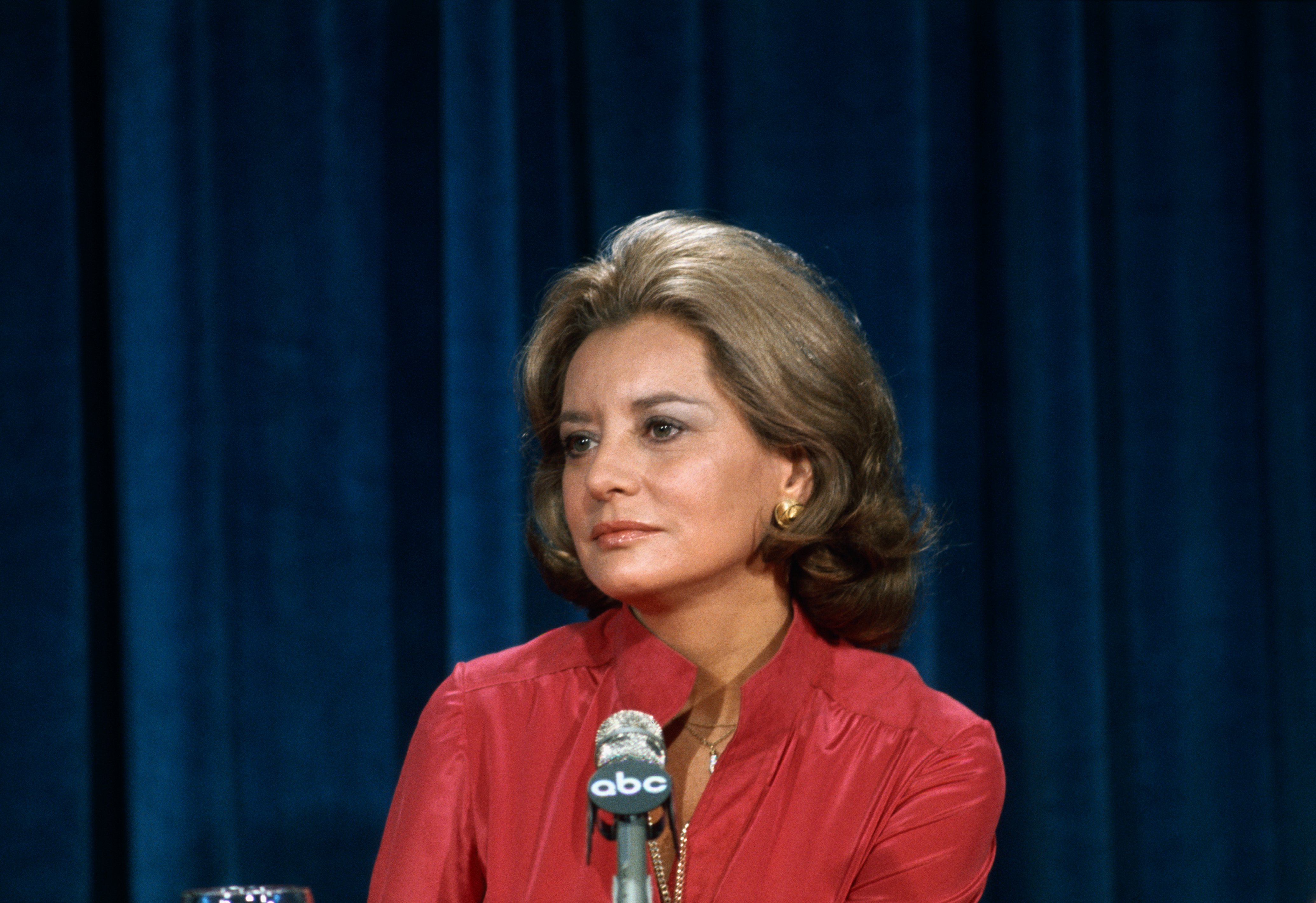  Barbara Walters during a press conference, 1976 | Source: Getty Images