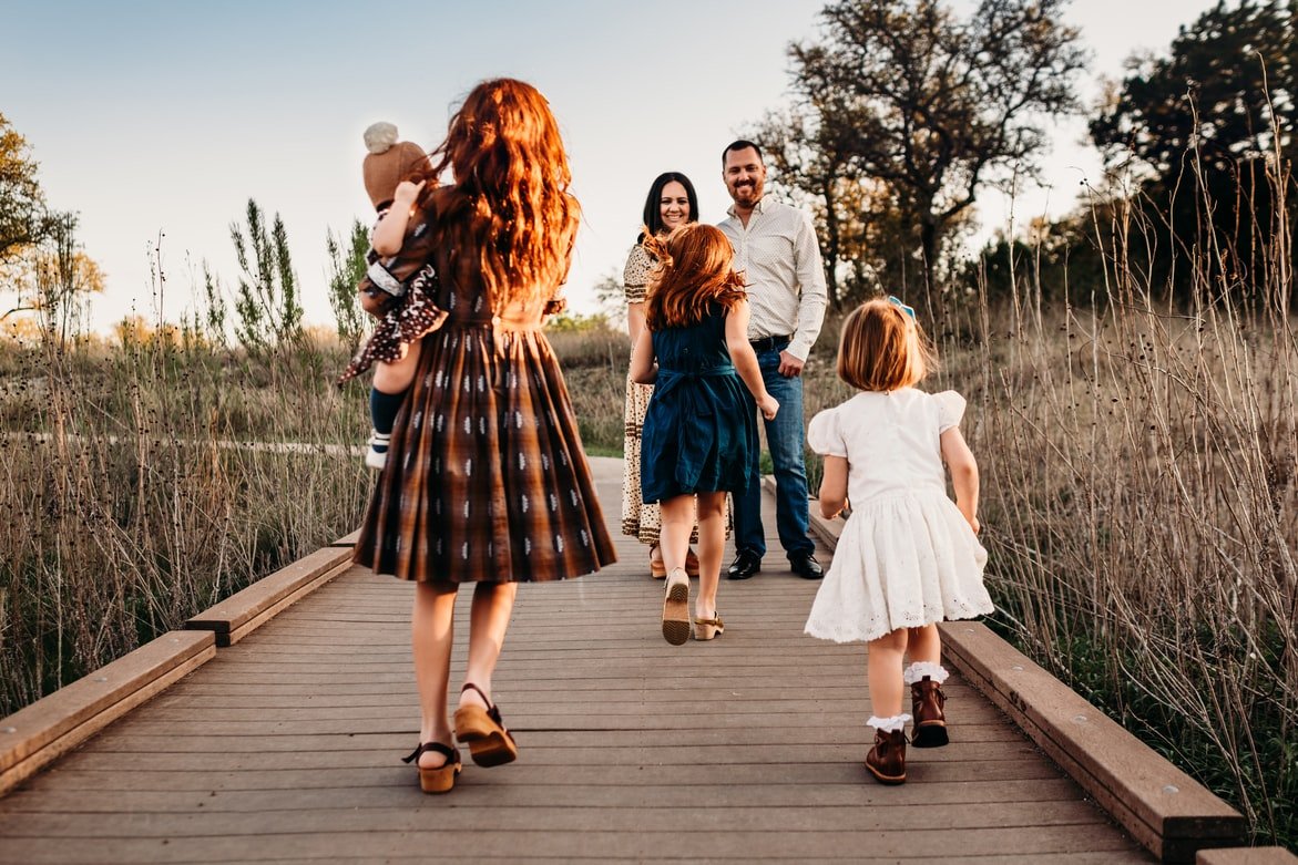 Rachel became part of a happy family. | Source: Unsplash