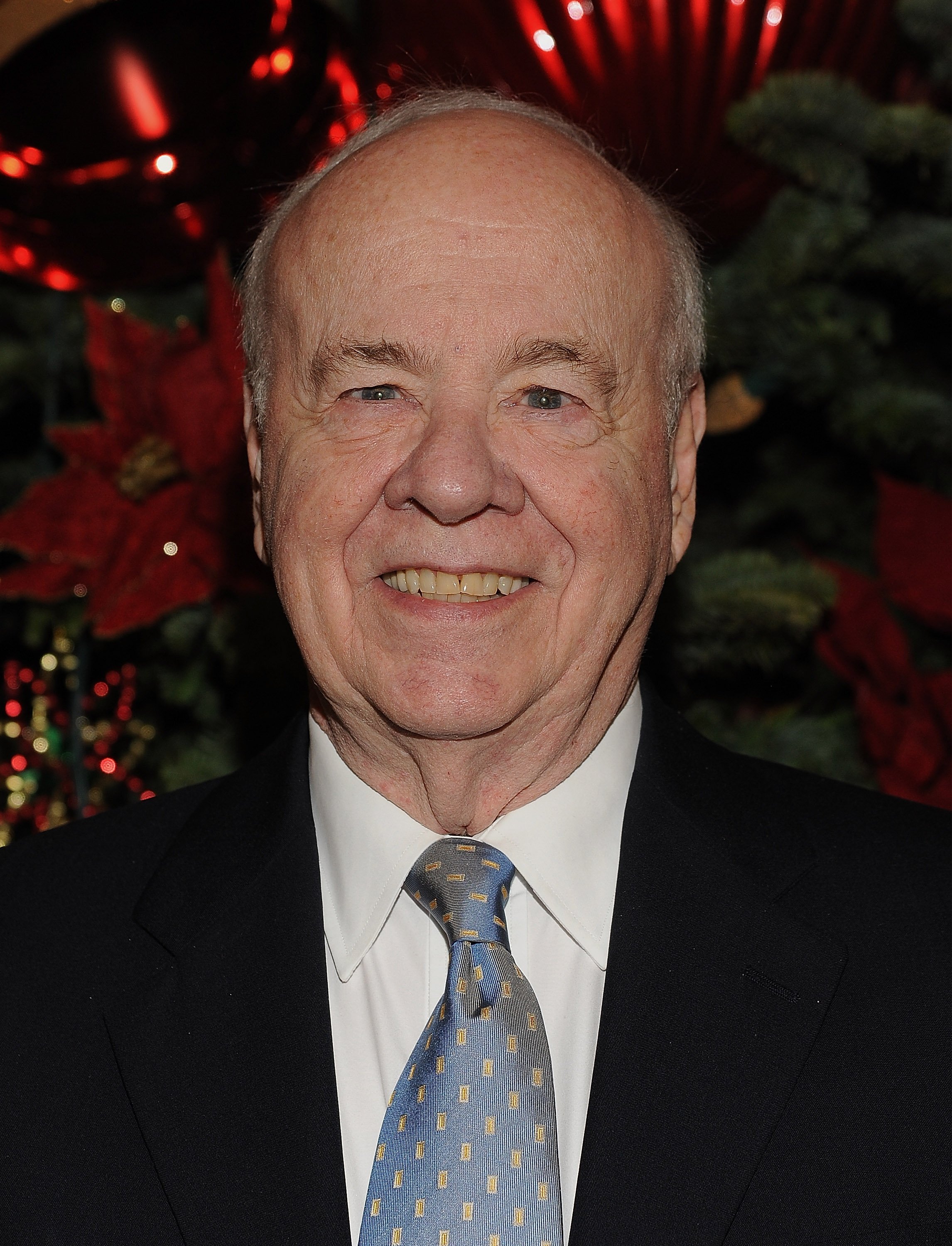 Tim Conway pictured signing copies of his new book "What's So Funny?" 2013, Beverly Hills, California. | Photo: Getty Images