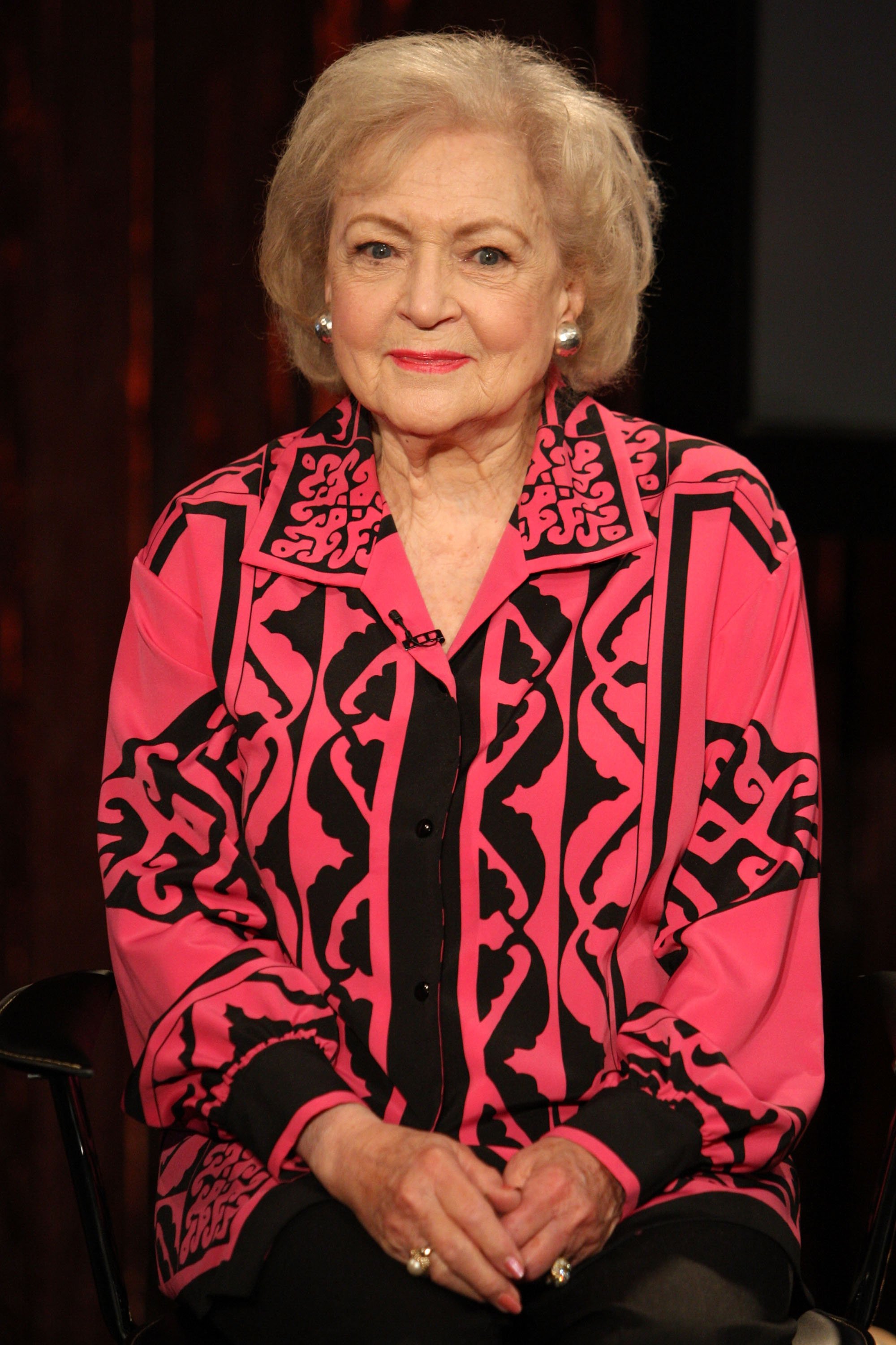 Betty White visits Fuse's "No. 1 Countdown" at fuse Studios on June 11, 2009 | Photo: GettyImages