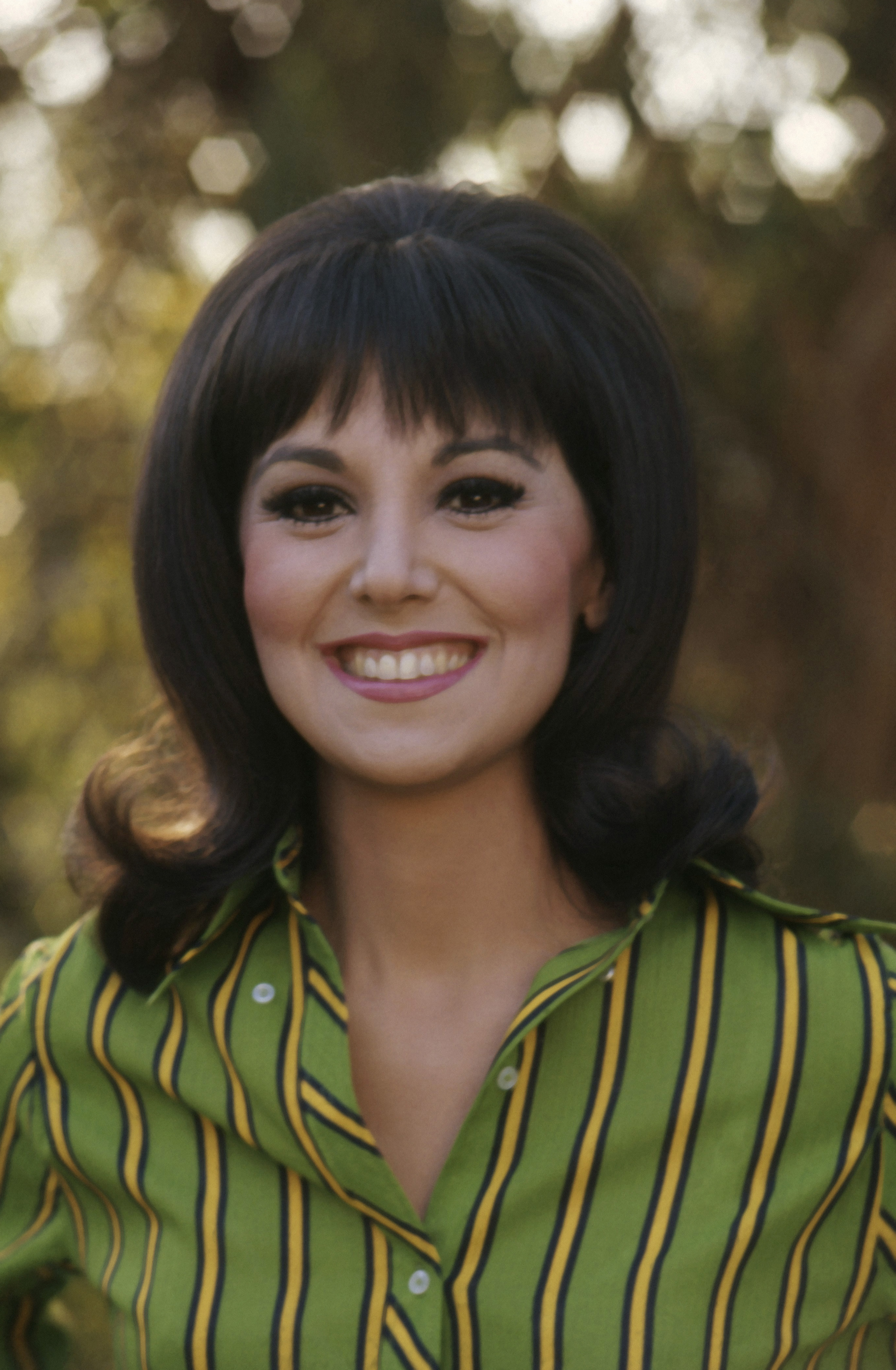 Marlo Thomas smiling publicity portrait for That Girl 1960s TV series. | Source: Getty Images