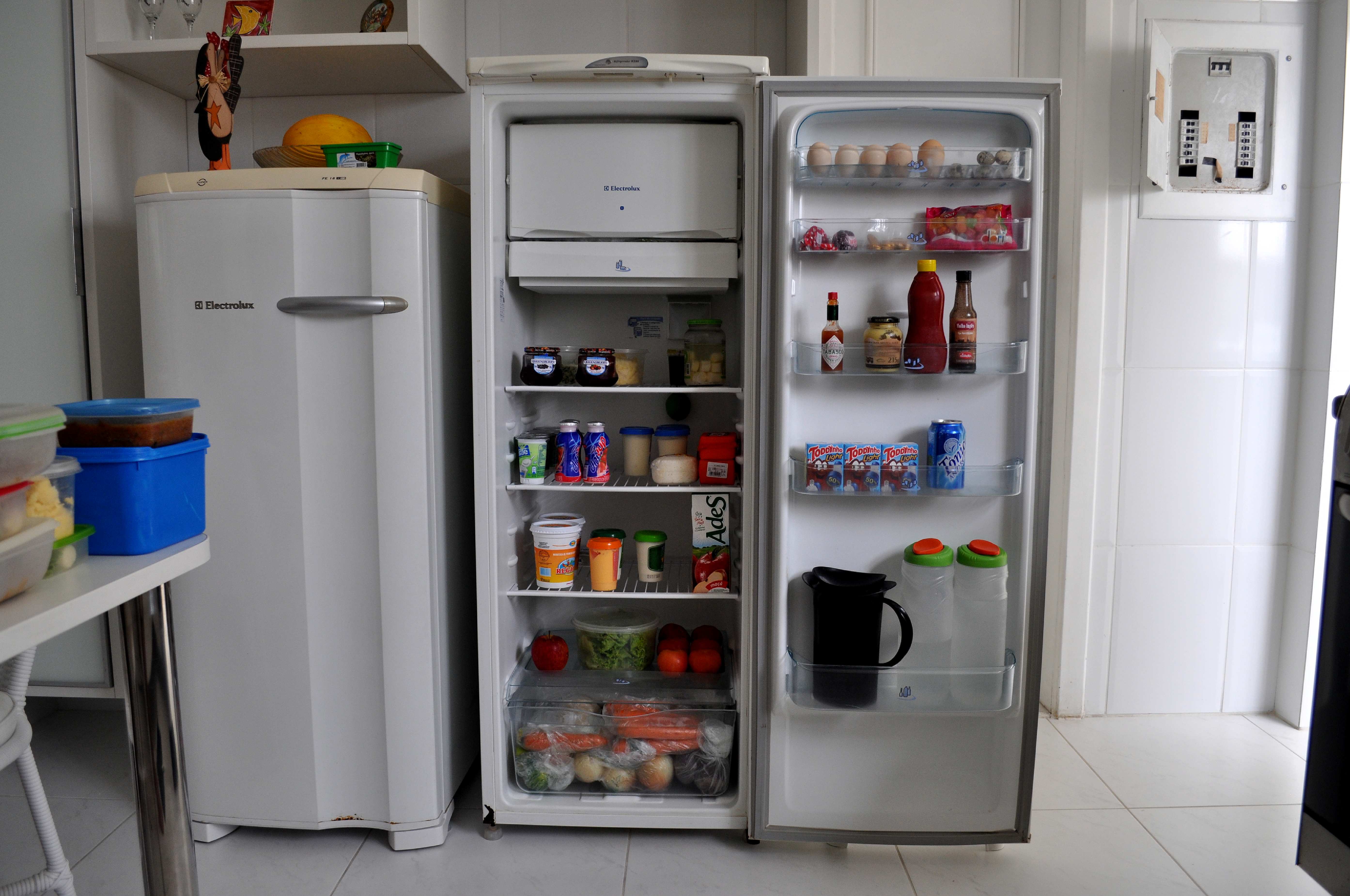 Almacenamiento de alimentos en refrigerador. | Imagen: Pixnio Almacenamiento de alimentos en refrigerador. | Imagen: Pixnio