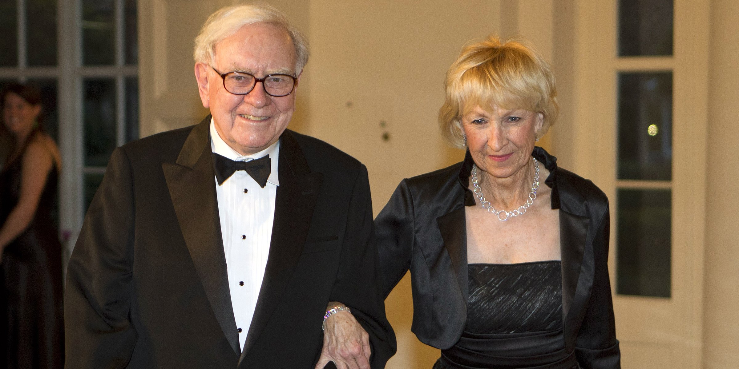 Warren Buffett and Astrid Menks | Source: Getty Images