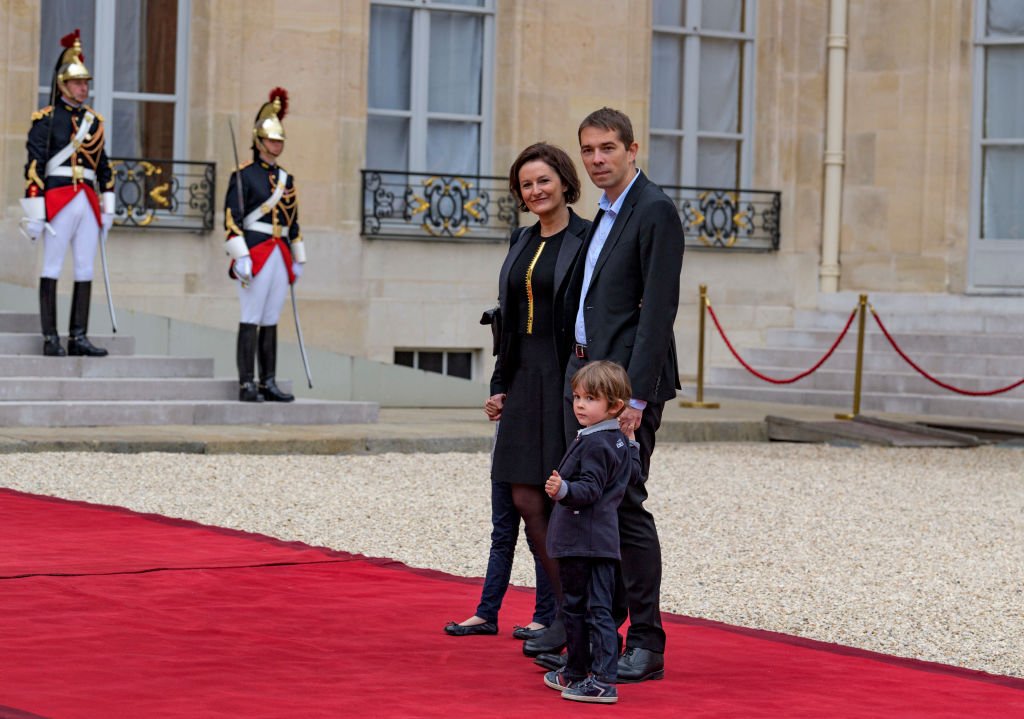 Christelle Auzière aux côtés de sa famille le 14 mai 2017 à Paris. l Source : Getty Images