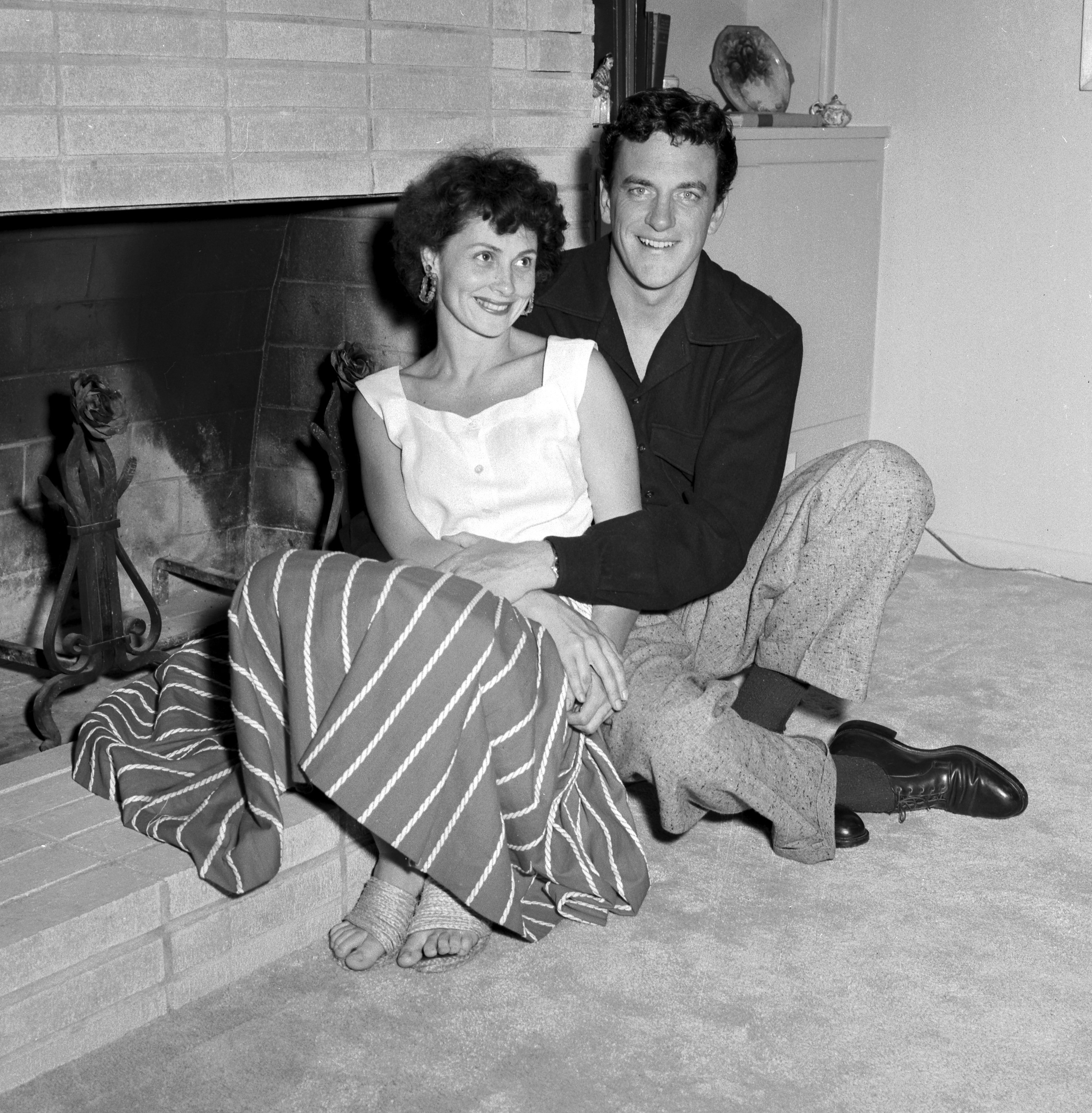 Virginia Arness and James Arness at home. Image date July 23, 1955.|  Source: Getty Images