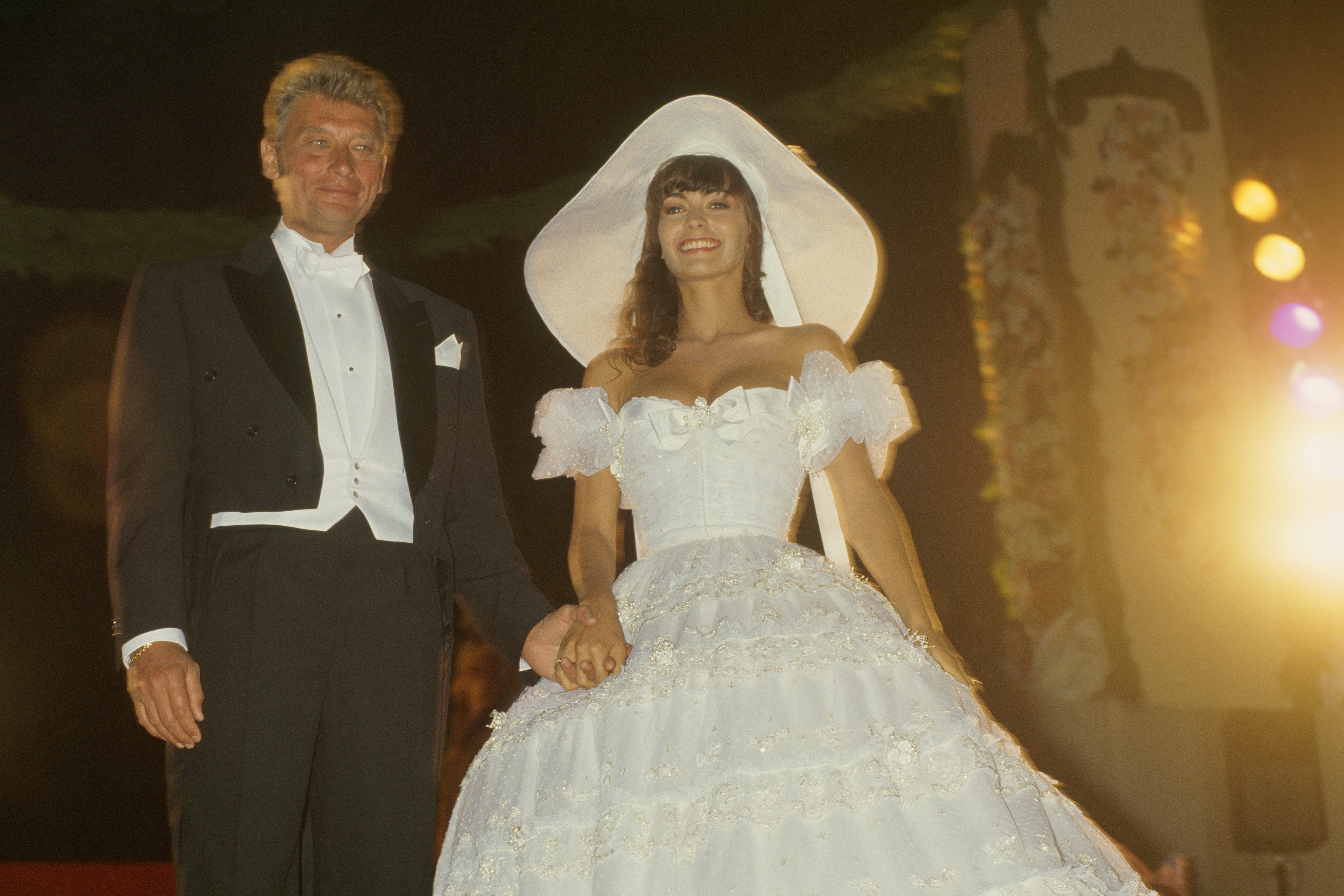 Adeline Blondieau et Johnny Hallyday. | Photo : Getty Images