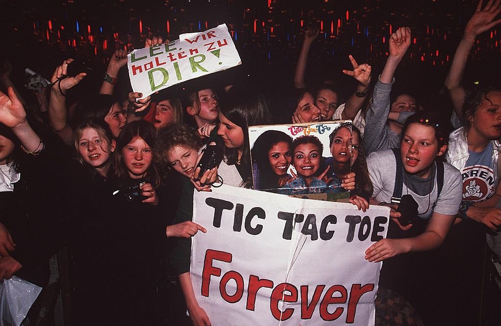 Tic Tac Toe: Die Fans der Mäadchen-Bend im Konzert. (Photo by Franziska Krug) I Source: Getty Images