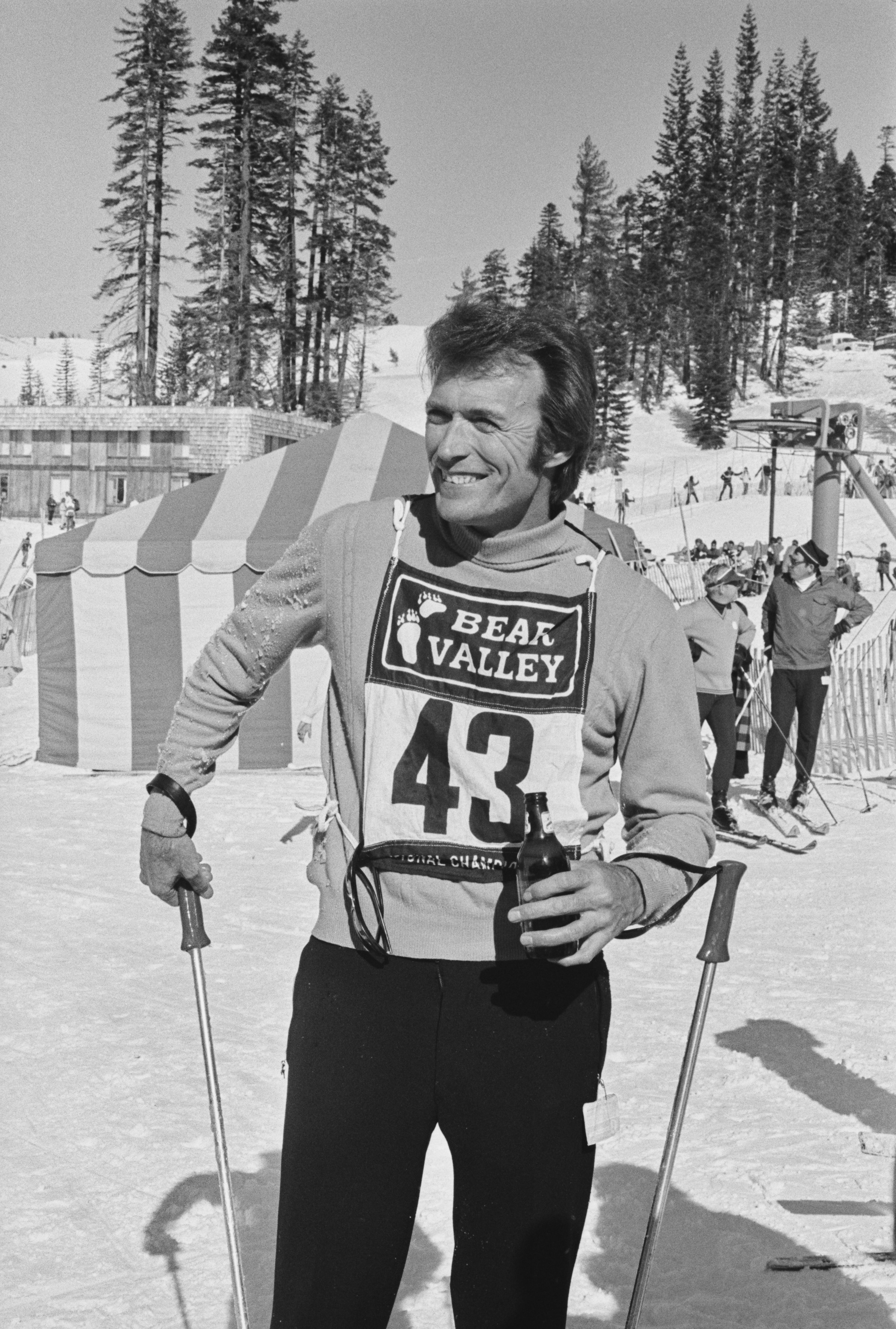 Clint Eastwood at a Benson & Hedges celebrity ski race in Bear Valley, California, on March 5, 1971. | Source: Getty Images