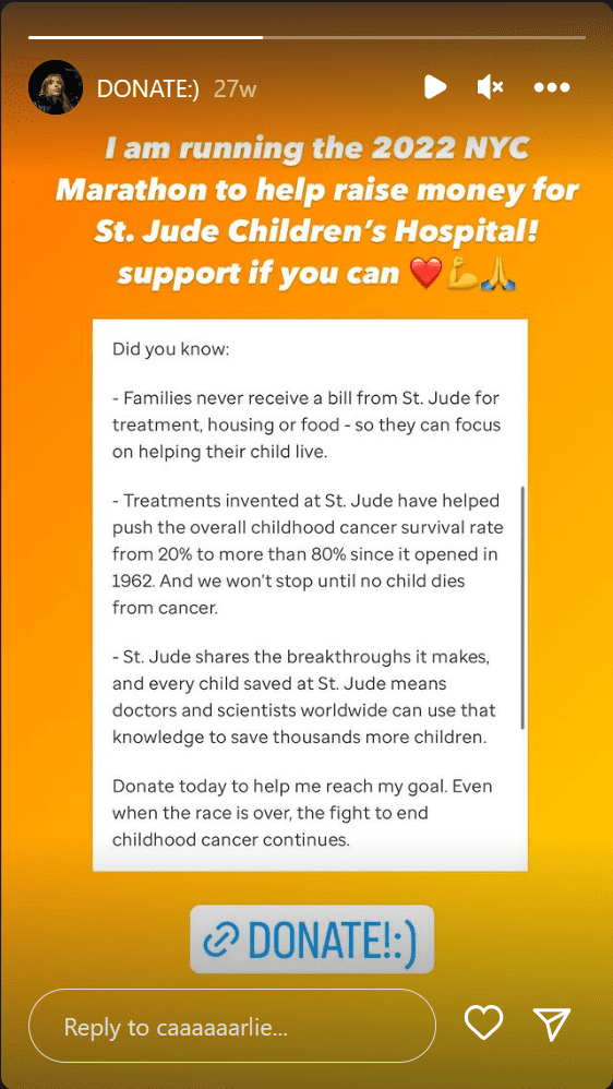 A screenshot of Carlie's pledge to raise funds for St. Jude Children's Hospital at the 2022 NYC Marathon | Source: Instagram.com/caaaaarlie