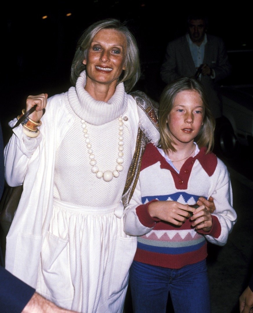 Cloris Leachman and daughter Dinah Englund during 50th Annual Academy Awards Rehearsals at Dorothy Chandler Pavilion in Los Angeles, California, United States. | Source: Getty Images