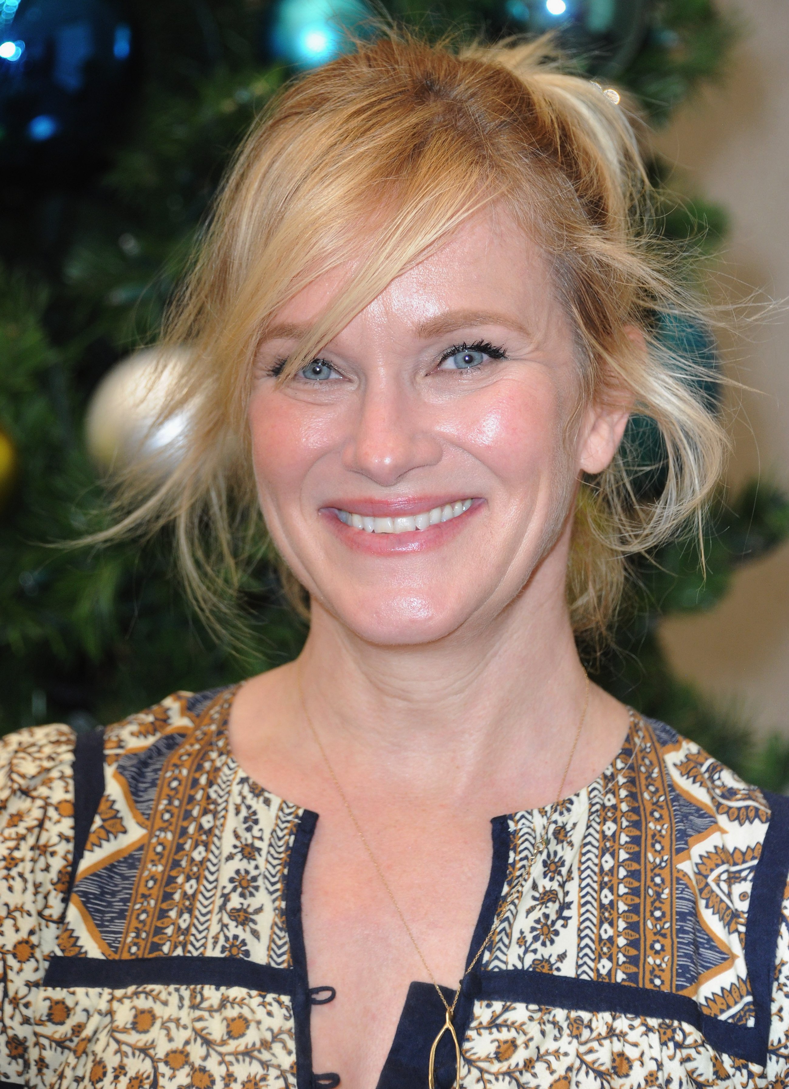 Nicholle Tom at the Comic-Con Revolution on December 18, 2021 | Source: Getty Images