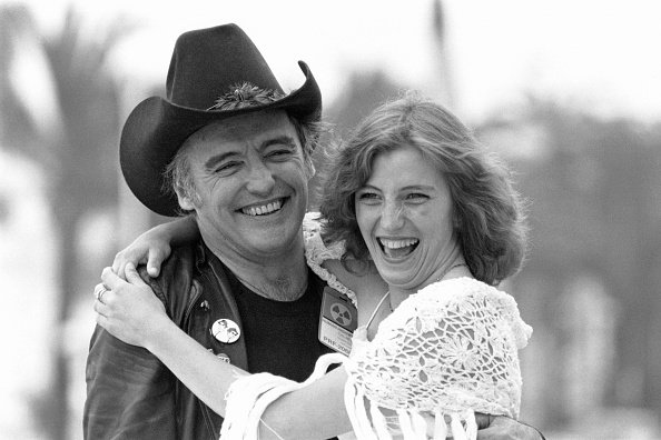 Dennis Hopper und Linda Manz, Cannes, Frankreich, 1980 | Quelle: Getty Images Dennis Hopper und Linda Manz, Cannes, Frankreich, 1980 | Quelle: Getty Images
