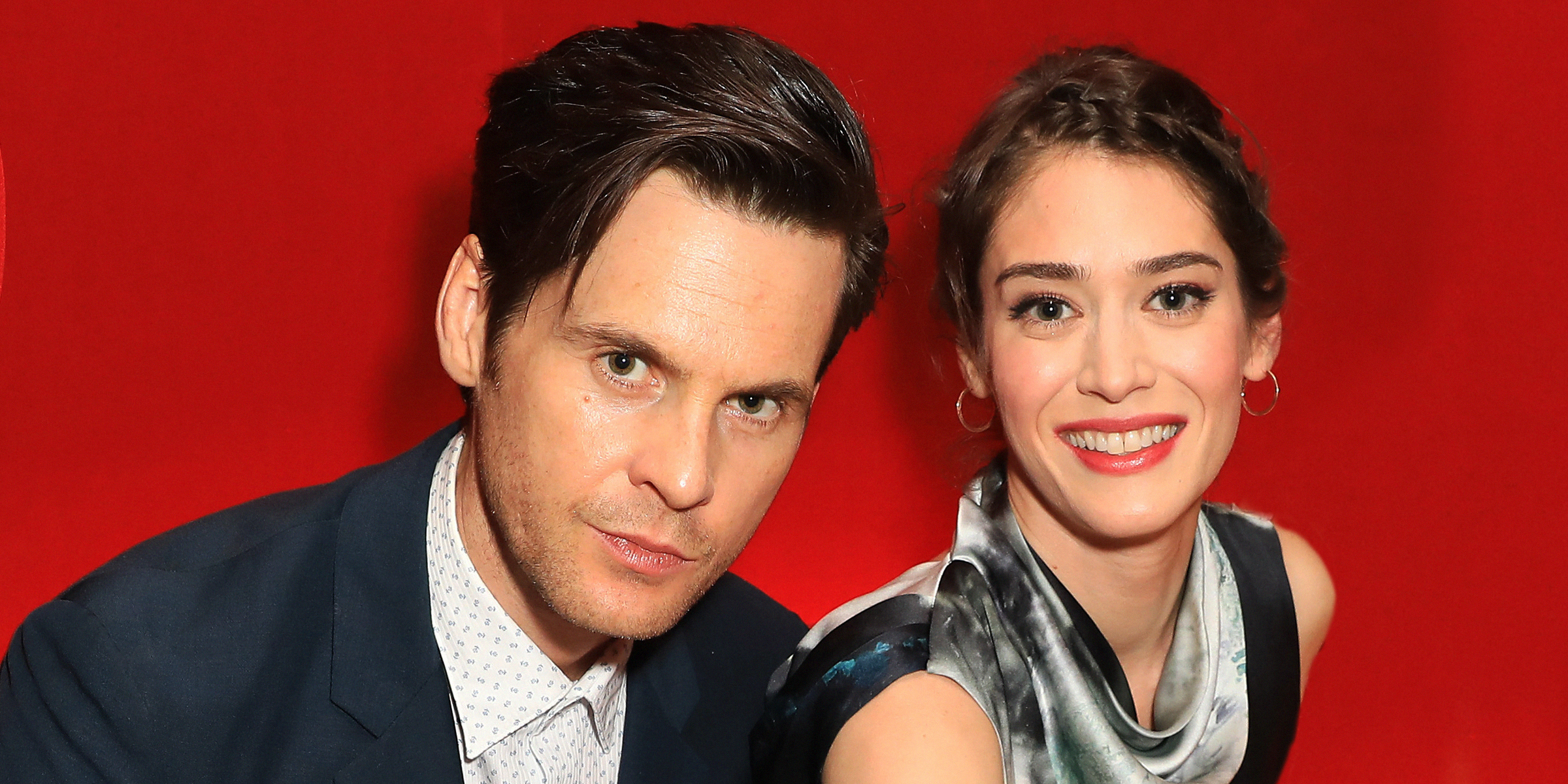 Lizzy Caplan and Tom Riley | Source: Getty Images