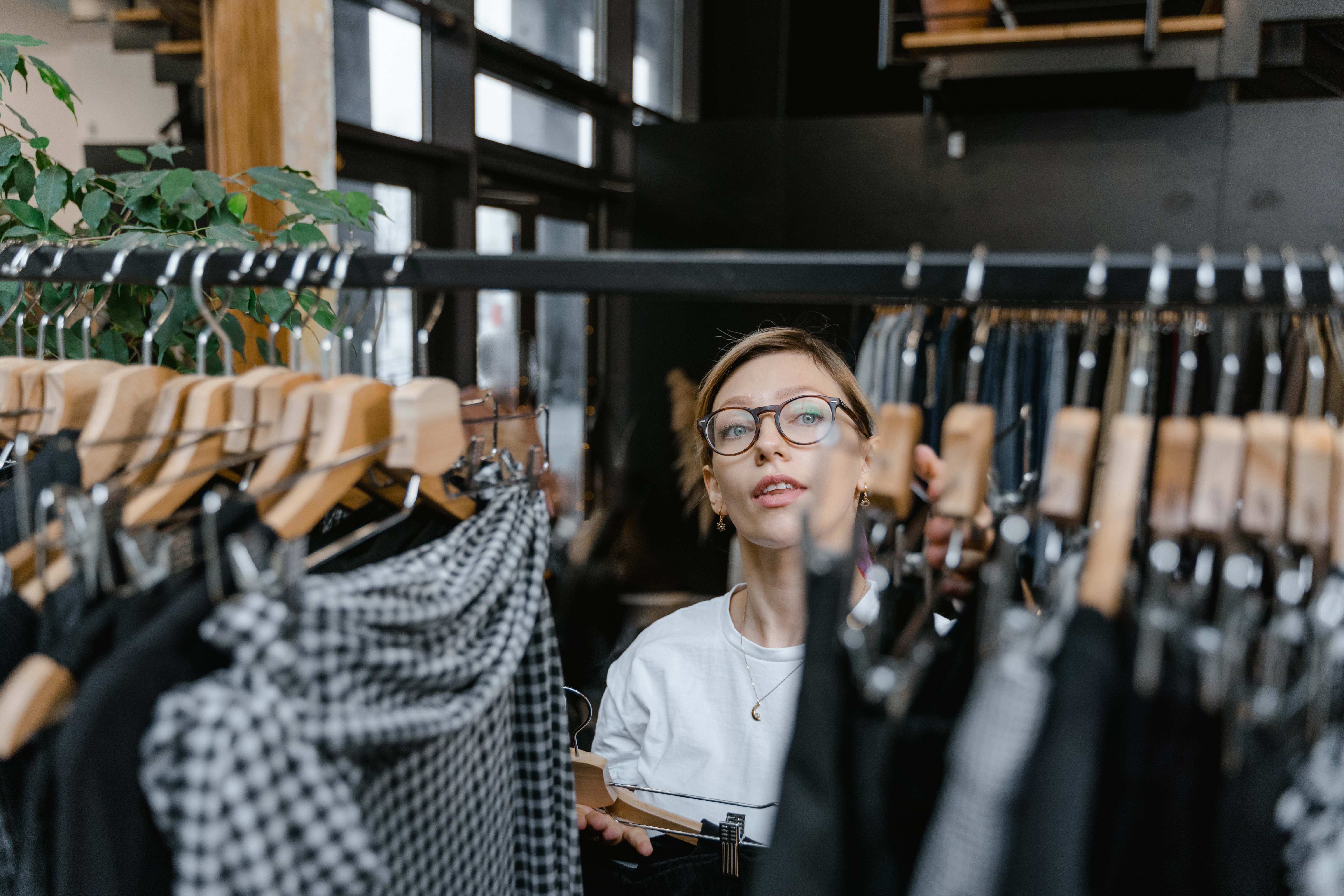 Woman at a clothing store | Source: Pexels