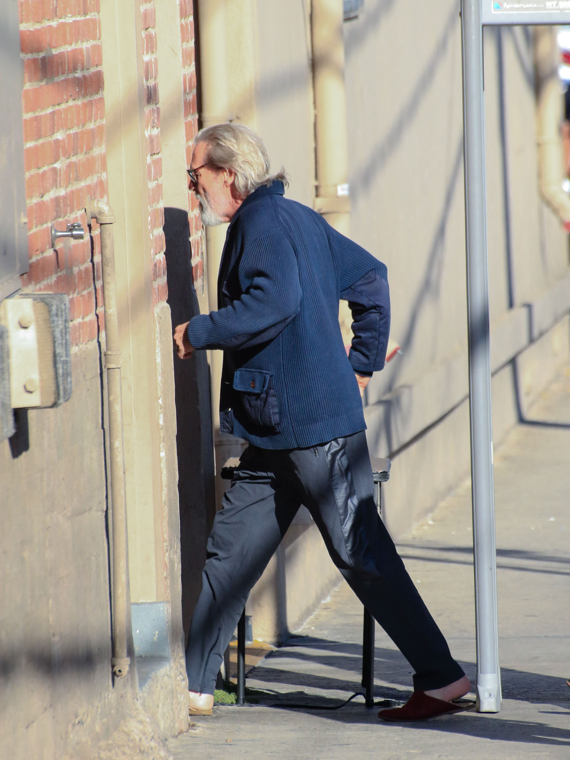 Jeff Bridges appears on "Jimmy Kimmel Live" in Los Angeles, California, on October 5, 2017 | Source: Getty Images