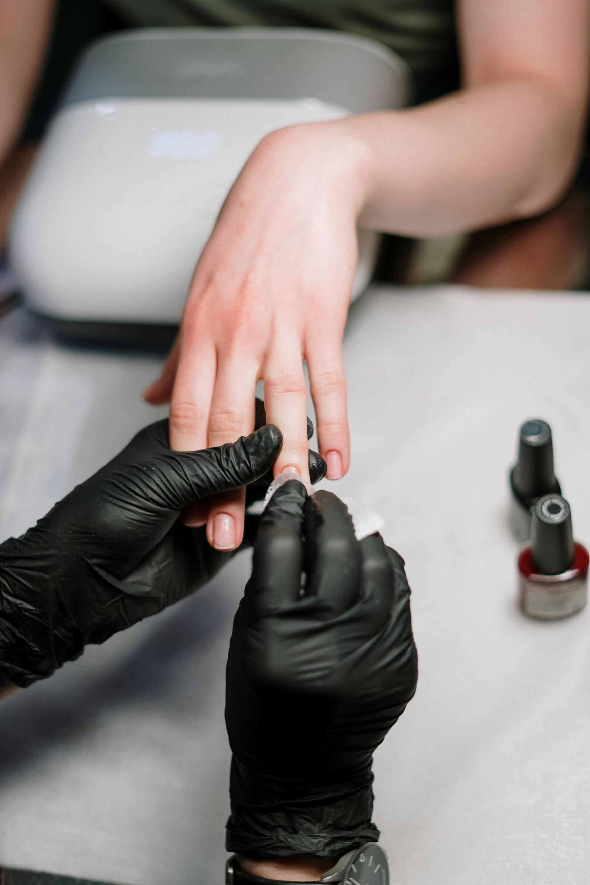 A person getting their nails done | Source: Pexels