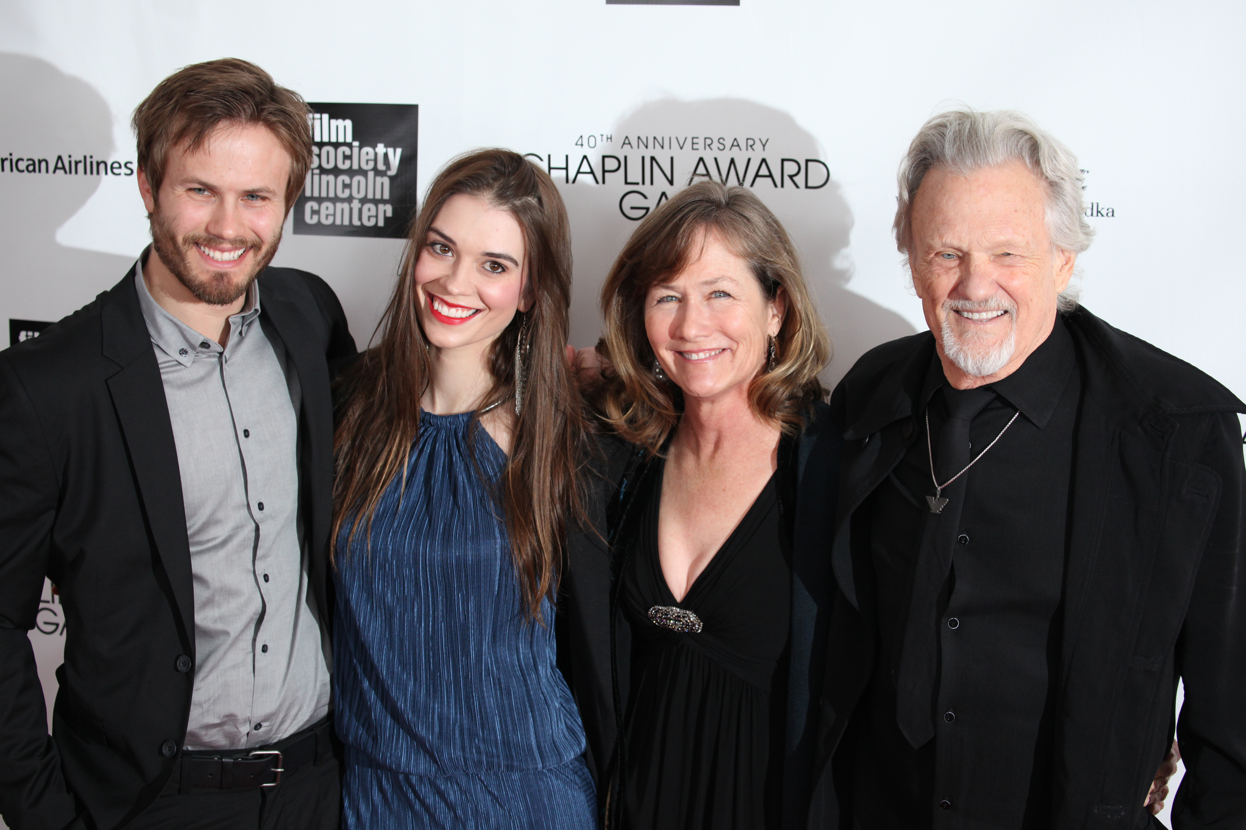 Jesse Kristofferson, Kimberly Alexander, Lisa Meyers and Kris Kristofferson, on April 22, 2013 | Source: Getty Images