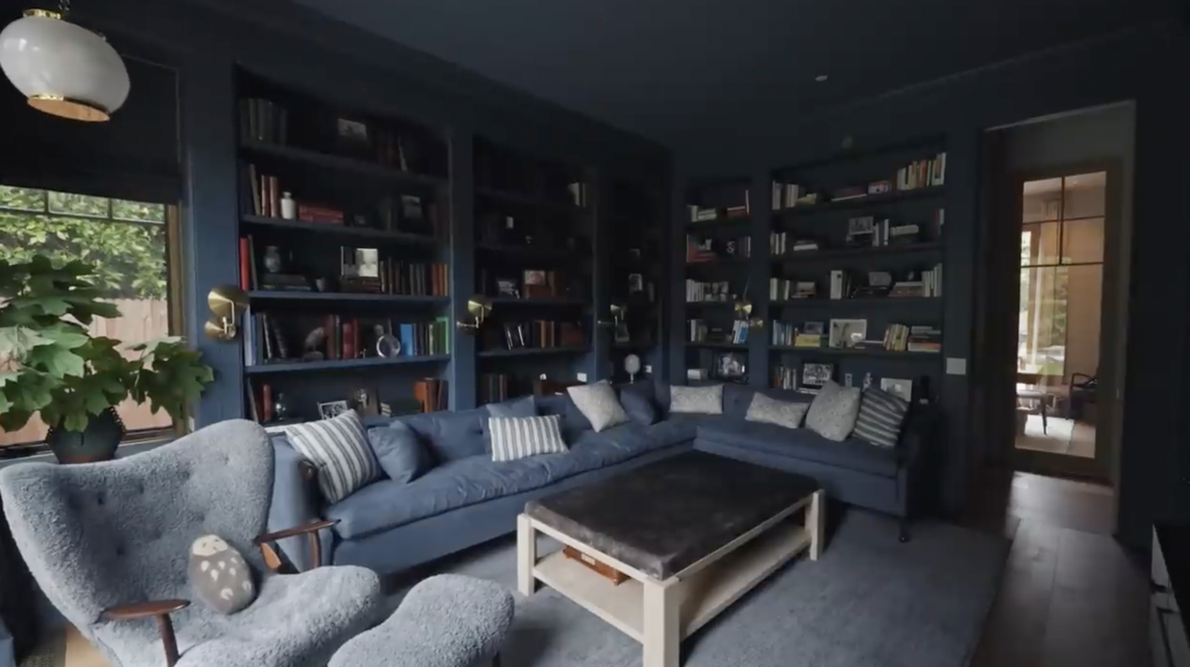 A glimpse inside Jennifer Garner's library from a post dated September 3, 2024. | Source: YouTube/Architectural Digest