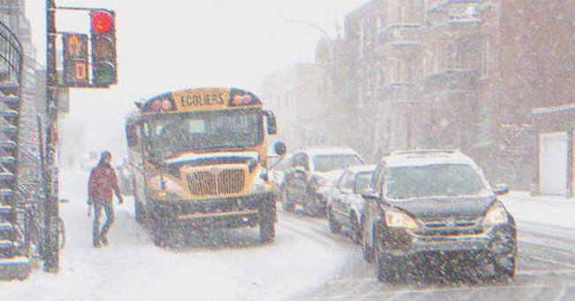 A bus in a very snowy day | Source: Shutterstock