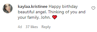 Kommentar eines Fans zu John Travoltas Hommage an seine Frau an ihrem Geburtstag. | Quelle: Instagram/Johntravolta