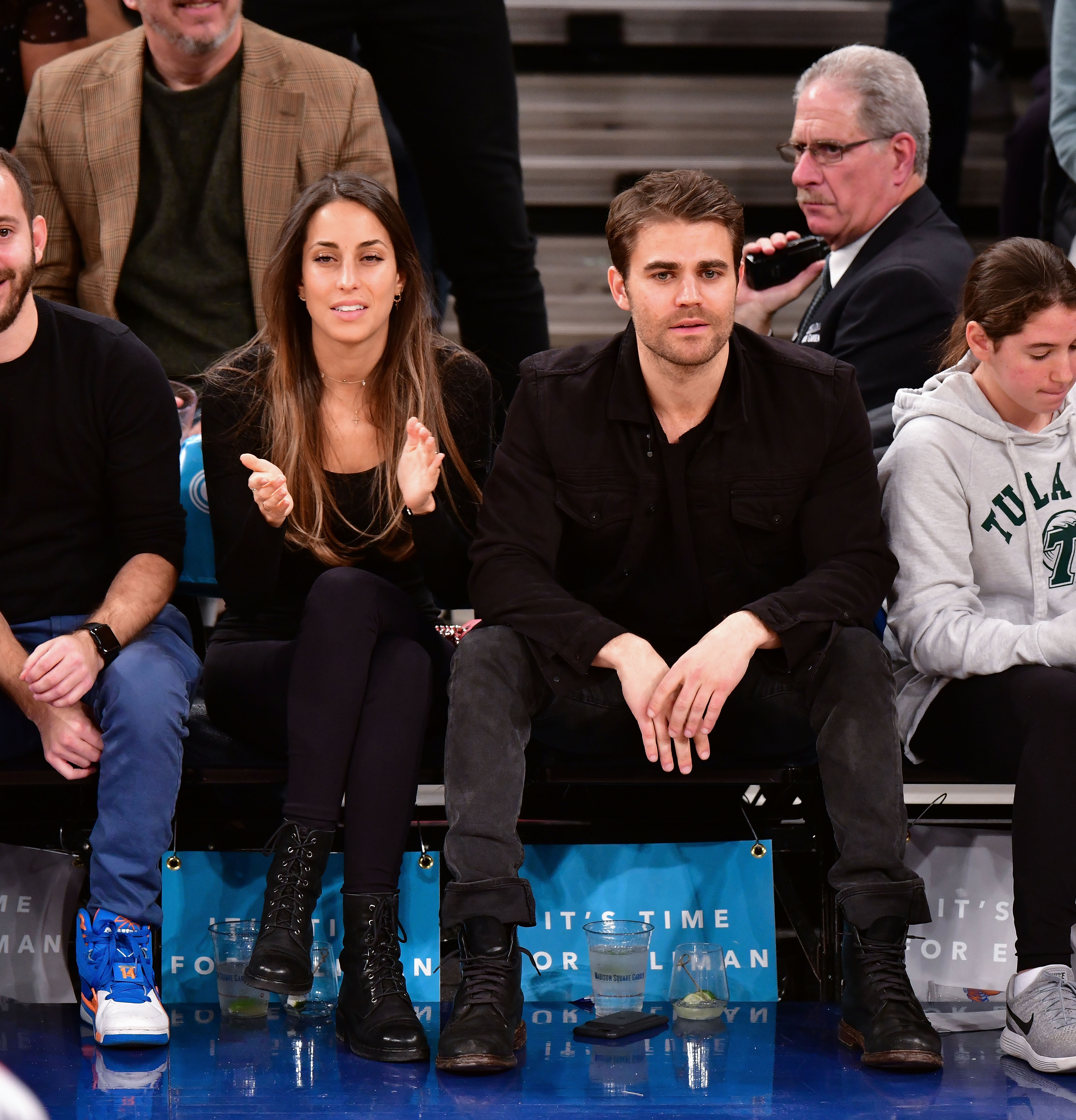 Paul Wesley and Ines De Ramon watch the Toronto Raptors vs. New York Knicks game at Madison Square Garden in New York City on November 22, 2017. | Source: Getty Images