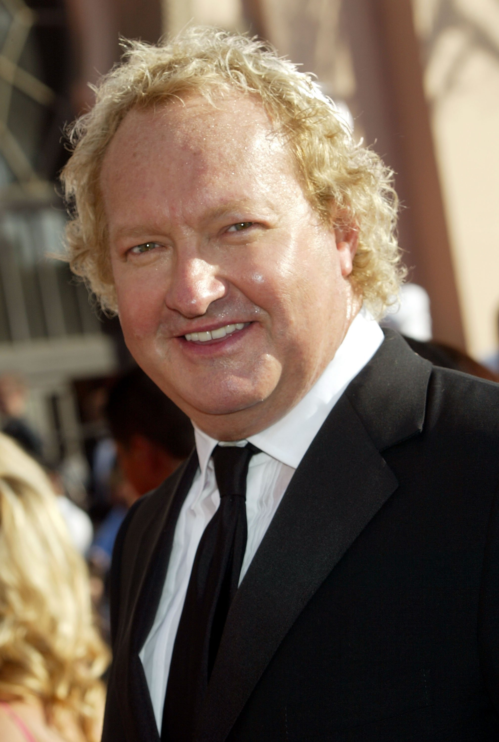 Randy Quaid arrives at the 57th Annual Emmy Awards held at the Shrine Auditorium on September 18, 2005, in Los Angeles, California. | Source: Getty Images.