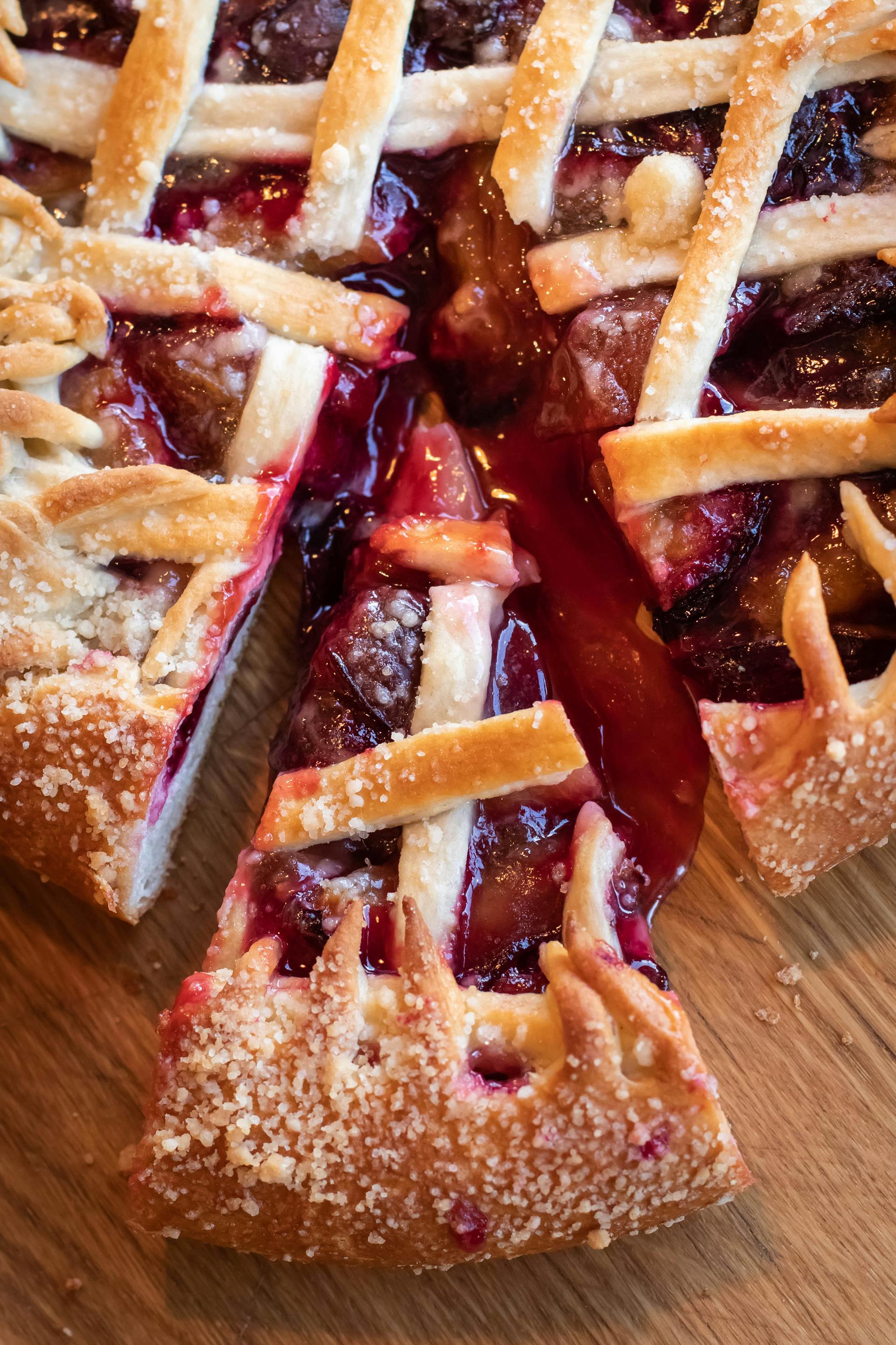 A slice of cherry pie | Source: Pexels