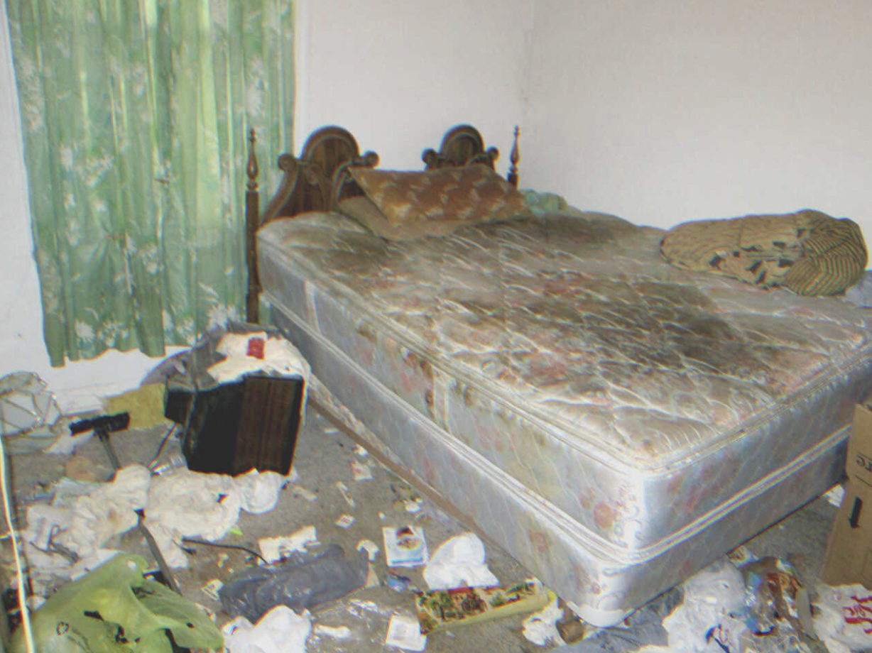 Dirty bedroom | Source: Flickr