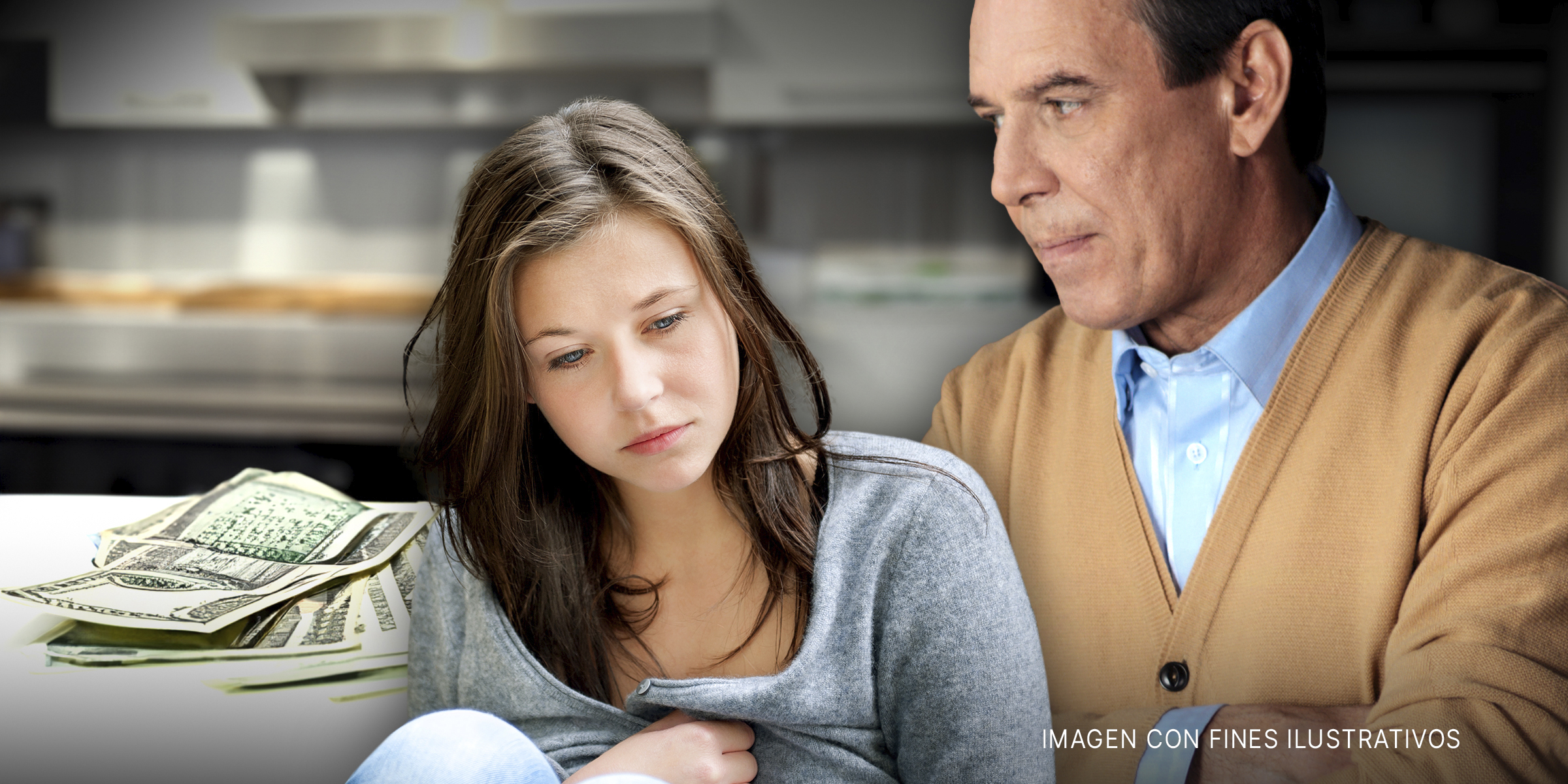 Padre, hija y algunos dólares | Foto: Shutterstock