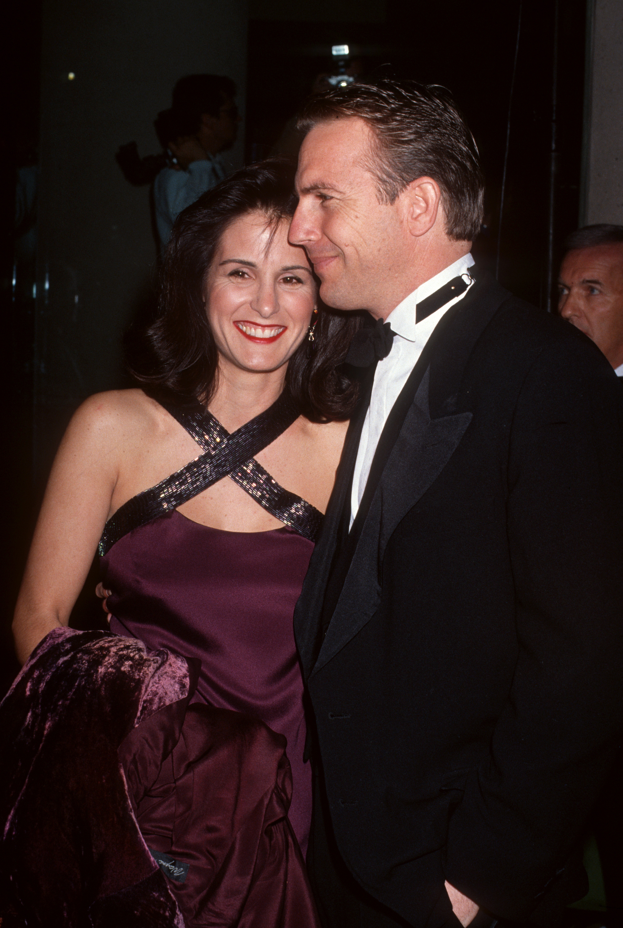 Cindy Silva and Kevin Costner at the 48th Annual Golden Globe Awards in Beverly Hills, 1991. | Source: Getty Images