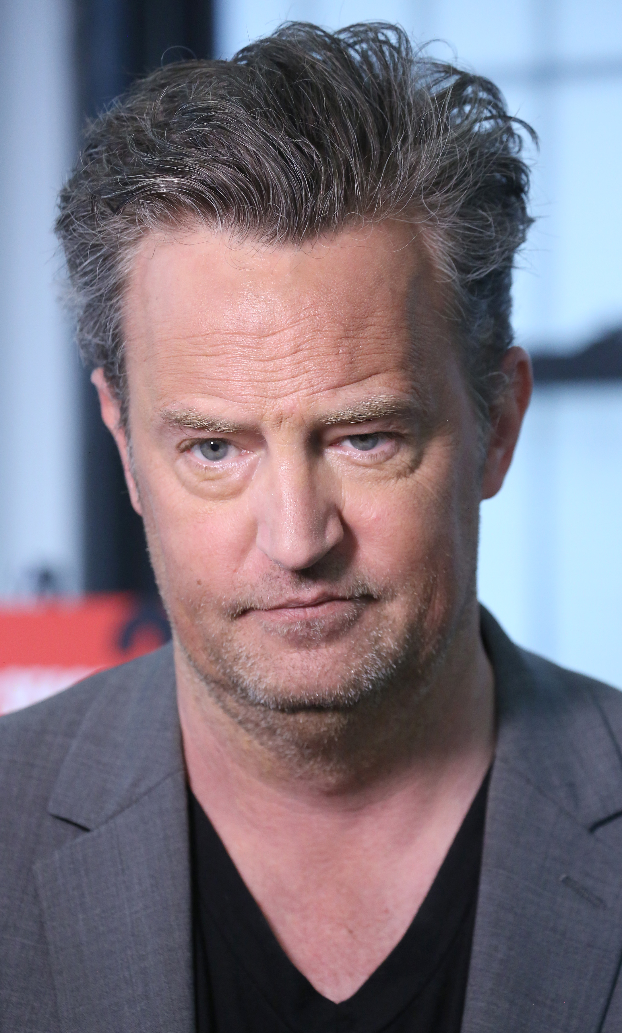 Matthew Perry at "The End Of Longing" cast photocall on April 20, 2017, in New York City | Source: Getty Images