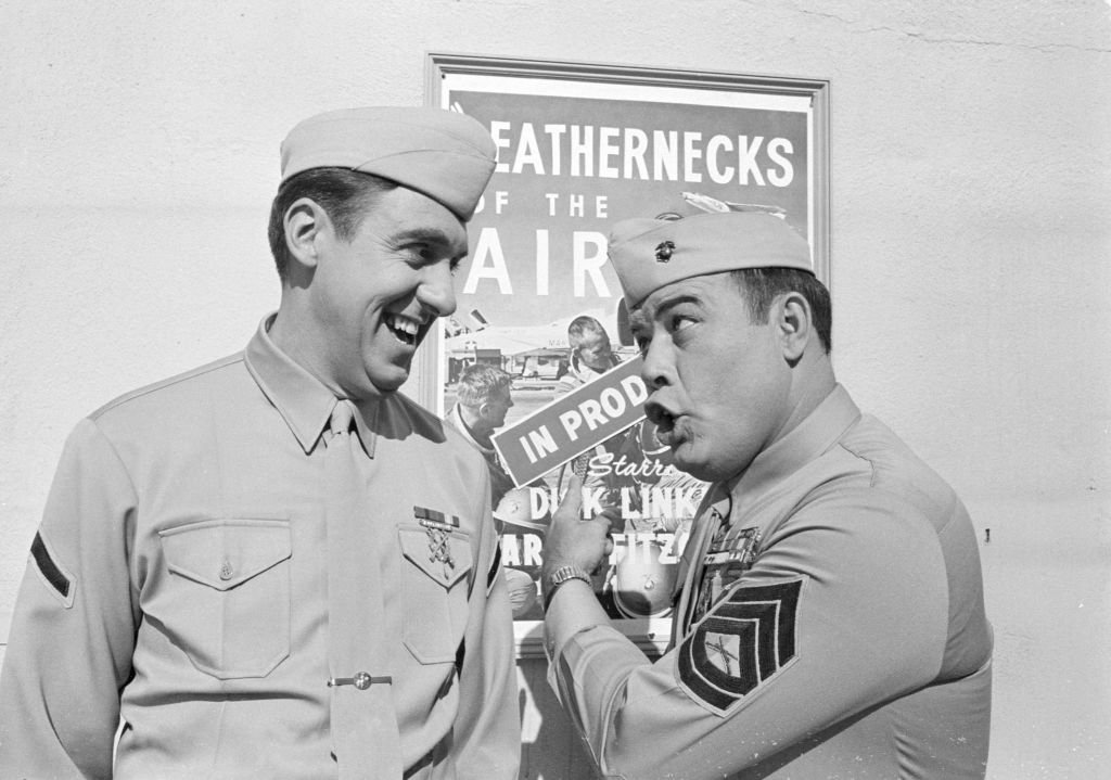 Frank Sutton as Sgt. Vince Carter, and Jim Nabors as Pvt. Gomer Pyle on the CBS television series "Gomer Pyle, USMC," on July 16, 1968. | Photo: Getty Images