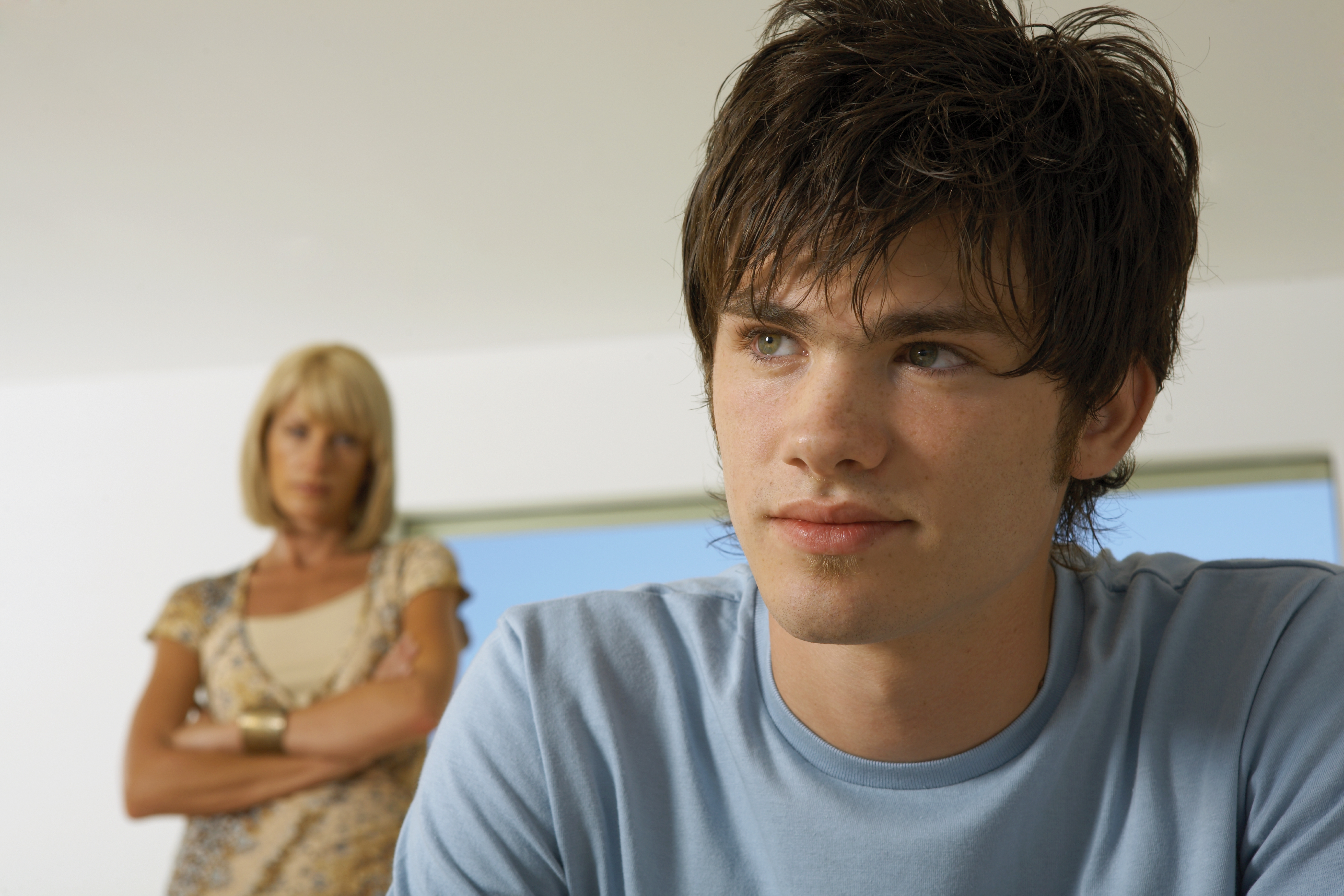 A young boy upset with his mother | Source: Shutterstock