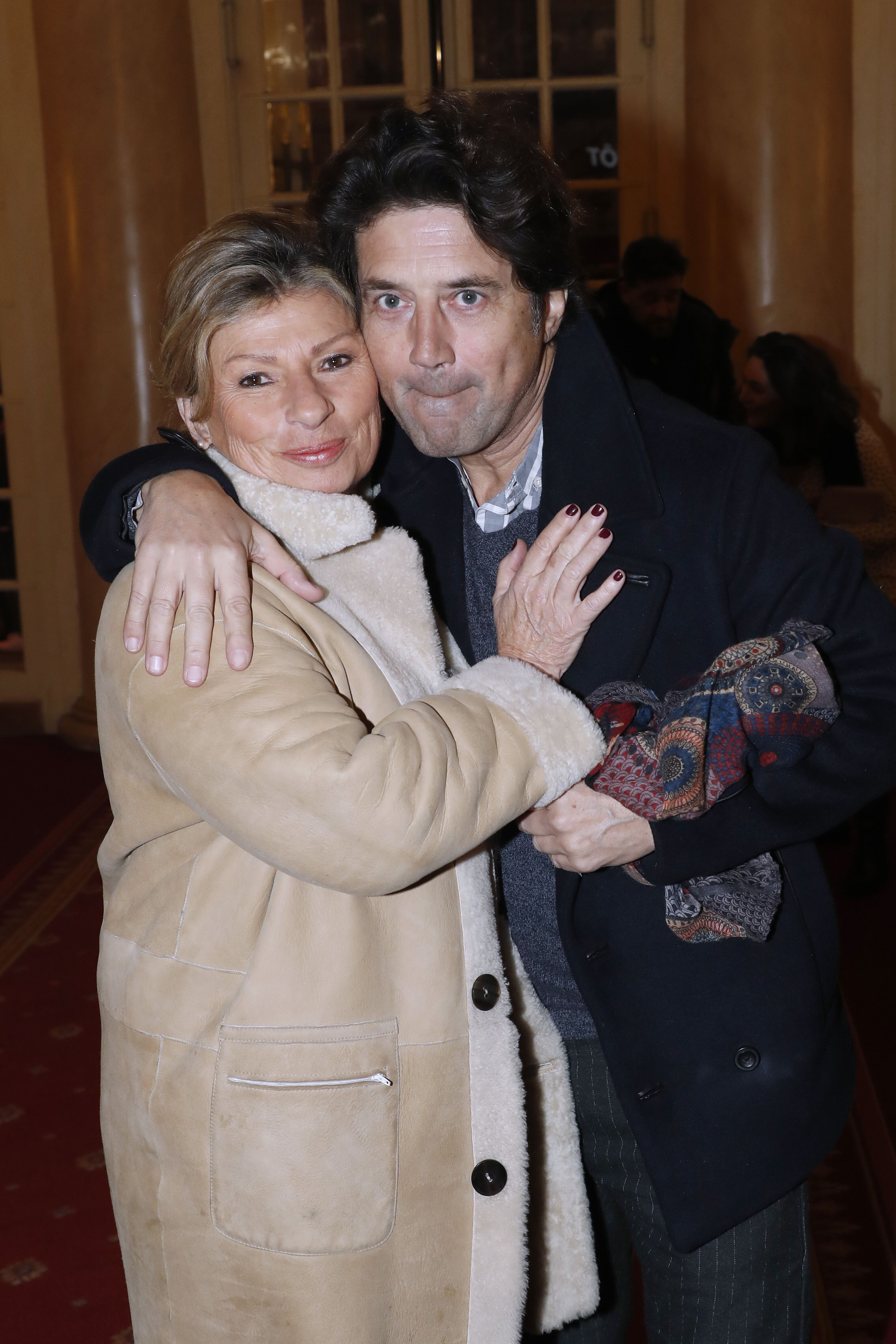 L'acteur Bruno Madinier et son épouse Camille Jean-Robert assistent au spectacle One Woman de Michele Bernier "Vive Demain!" à Paris, France.  | Photo : Getty Images
