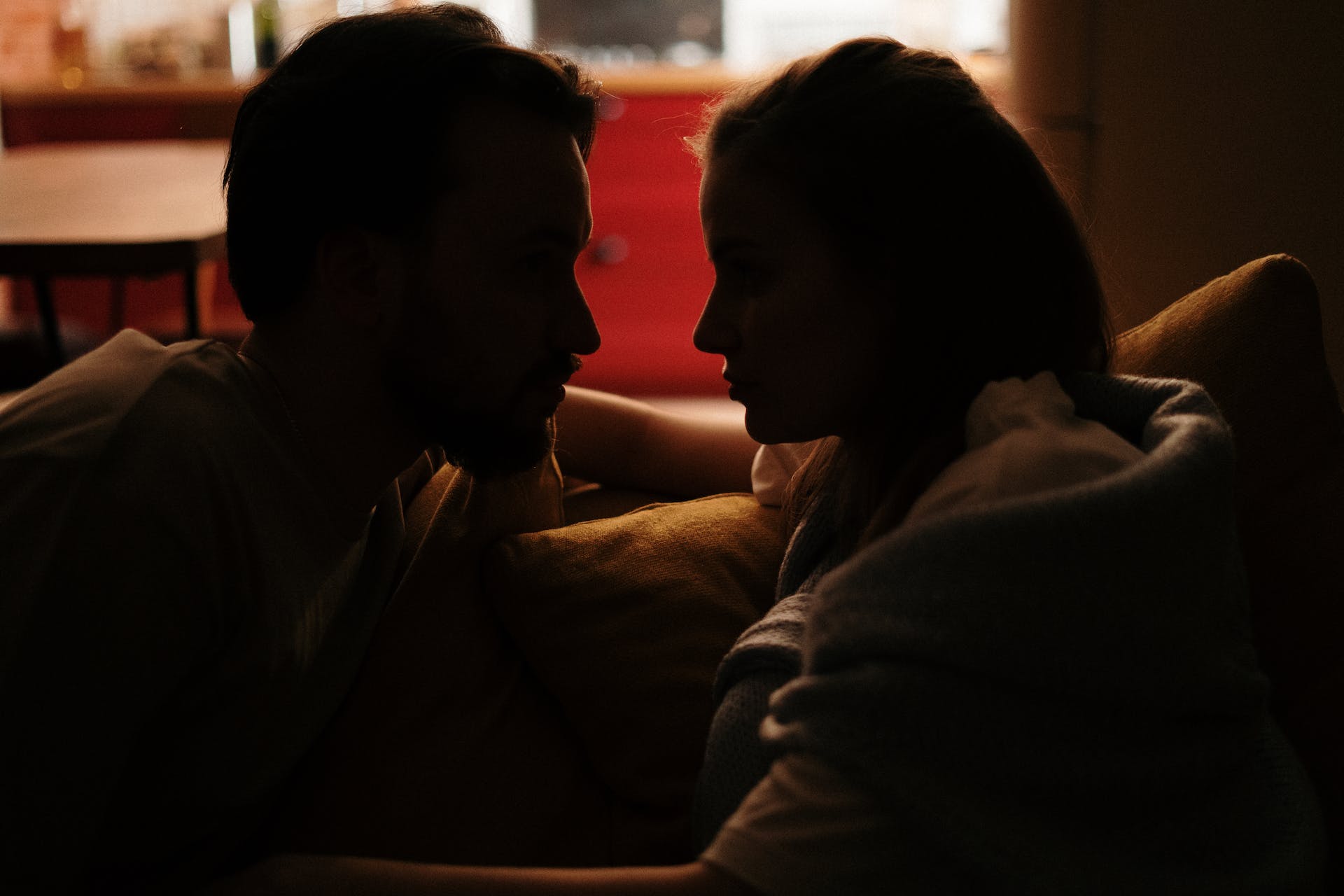 Couple sitting on couch | Source: Pexels