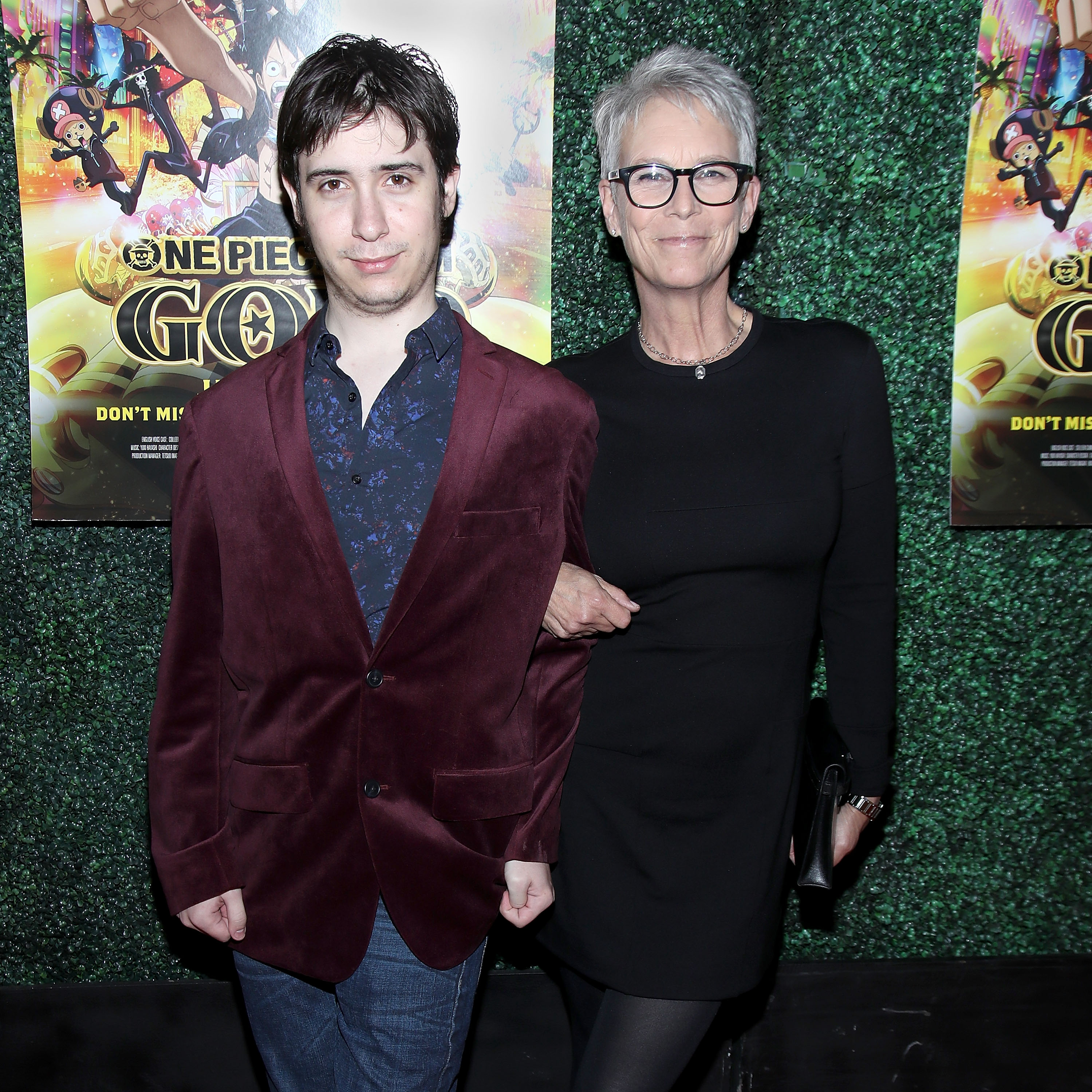 Thomas Guest (now known as Ruby Guest) and Jamie Lee Curtis attend Funimation Films Presents "One Piece Film: Gold" Theatrical premiere on January 5, 2017 | Source: Getty Images