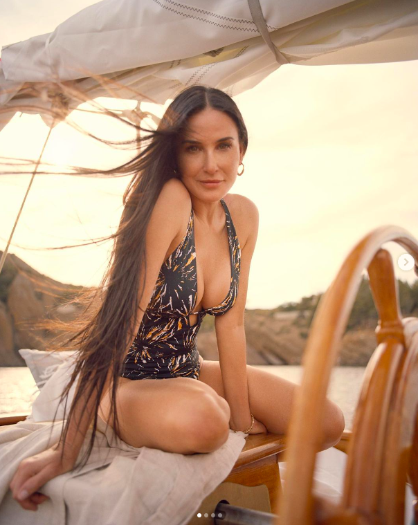Demi Moore posing in a swimsuit posted on September 21, 2022 | Source: Instagram/demimoore