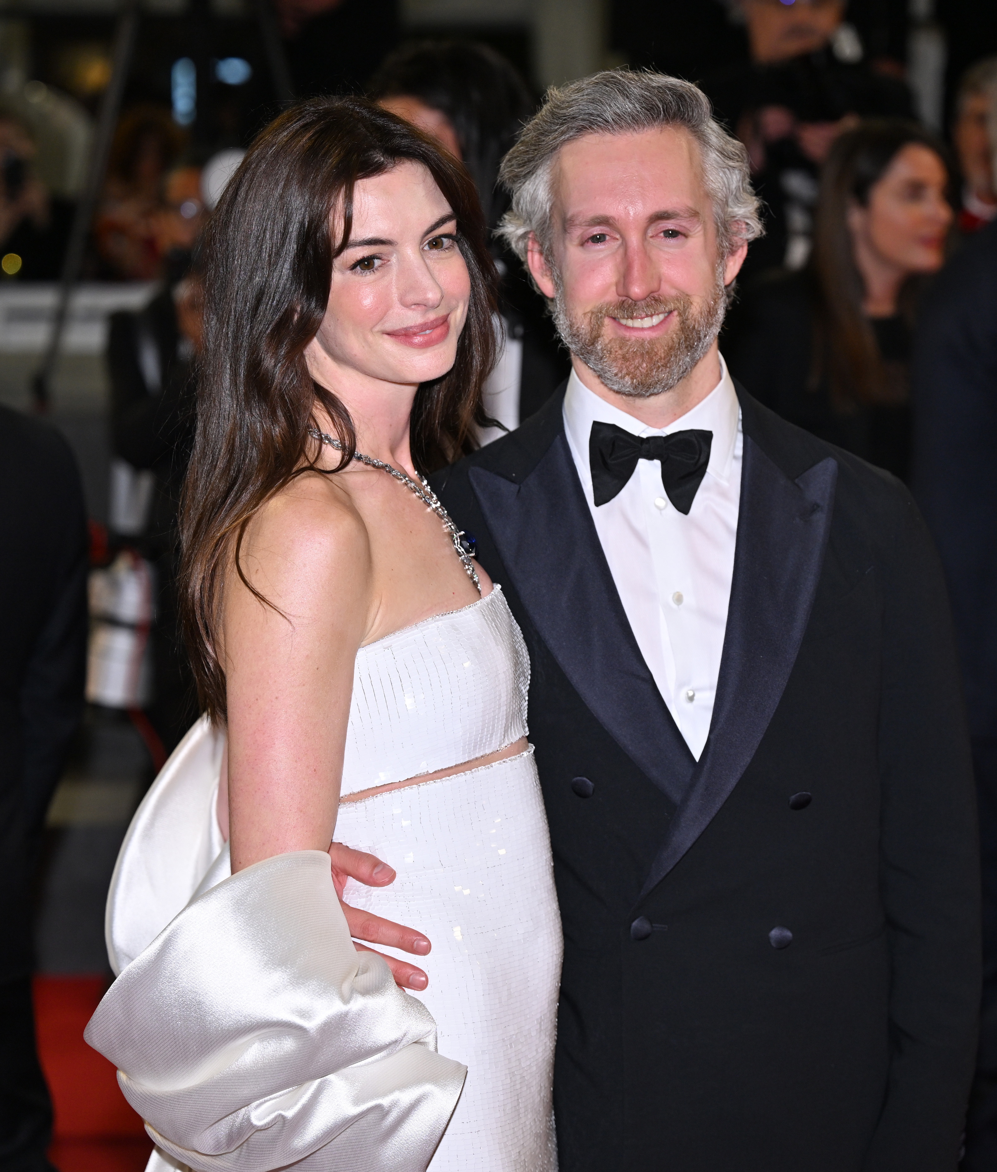 Anne Hathaway and Adam Shulman in Cannes, France on May 19, 2022 | Source: Getty Images
