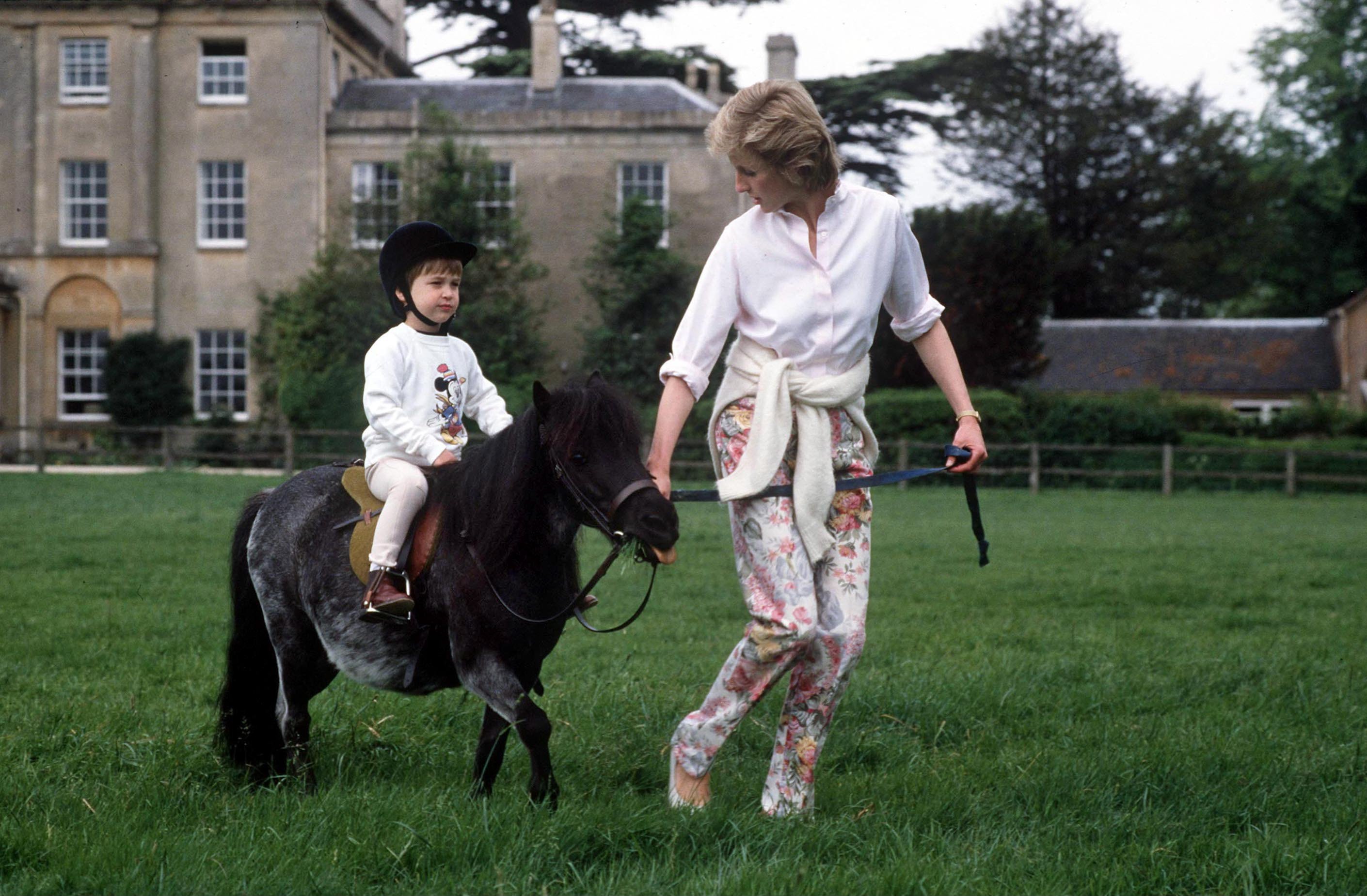 Prince William On His Pony At Highgrove With Princess Diana circa, 1986. | Source: Getty Images