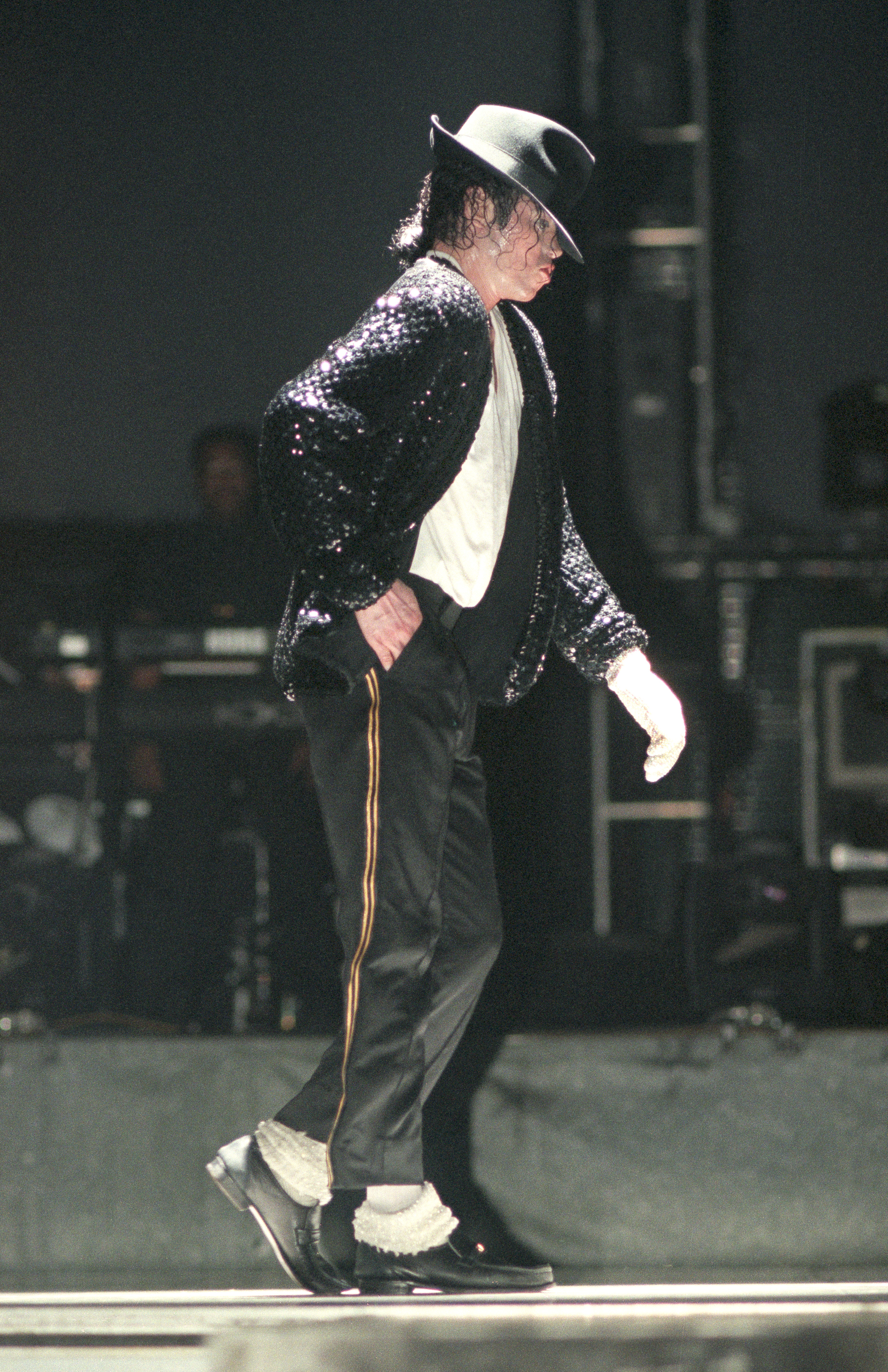 Michael Jackson doing the moonwalk while performing  on his HIStory tour in 1996 | Source: Getty Images
